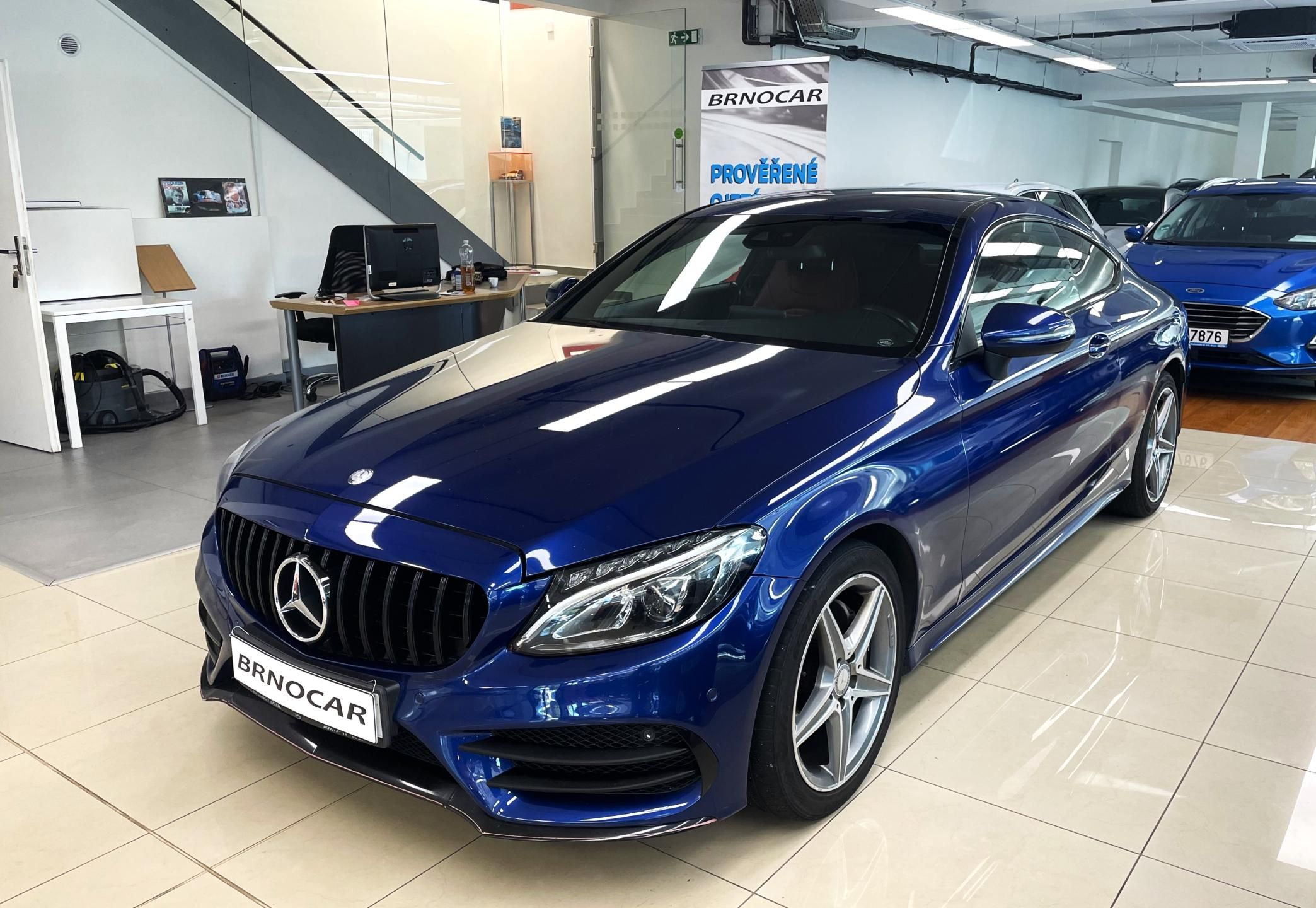 Mercedes-Benz Třídy C, kupé 220 CDI, ČR, AMG LINE - fotka 3