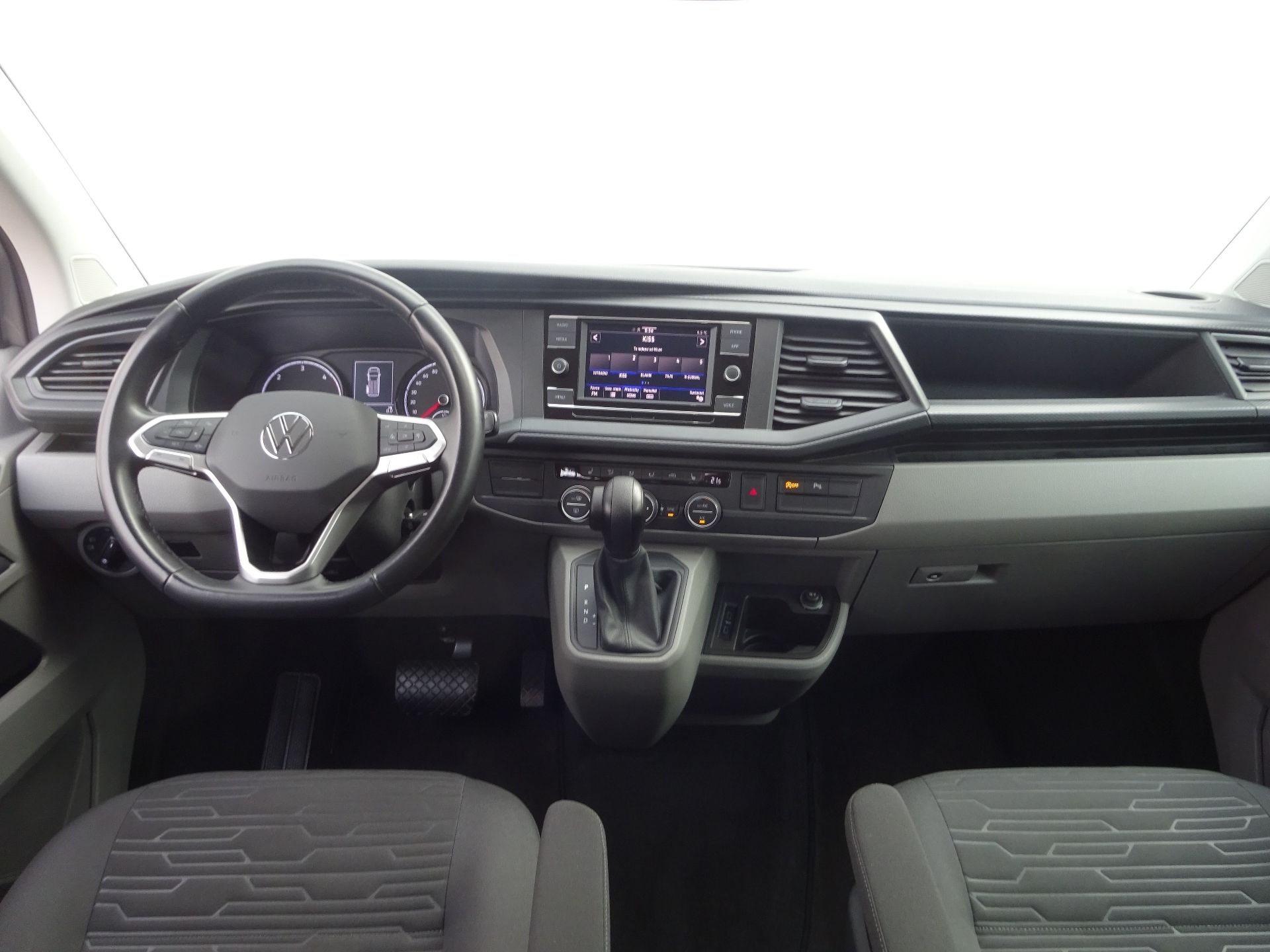 Volkswagen Caravelle, CARAVELLE 6.1 CL TDI DR DSG - fotka 5