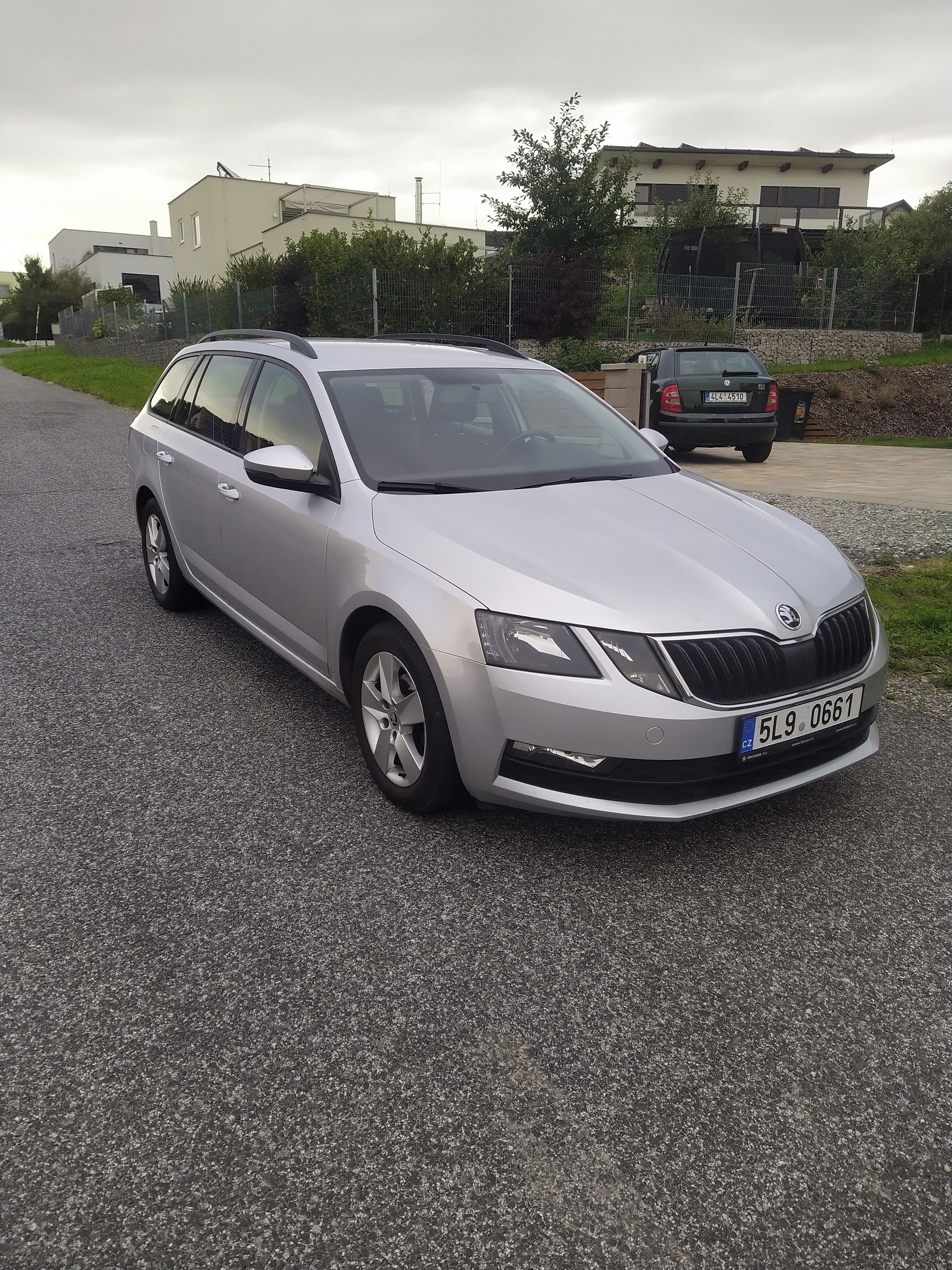 Škoda Octavia, 1.6 TDI - fotka 2