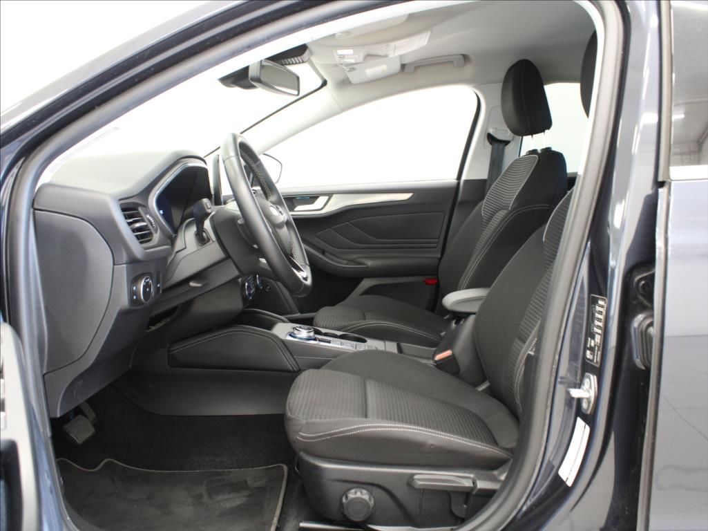 Ford Focus, 1,5 EB 110kW AT Titan.X 1.maj. - fotka 6