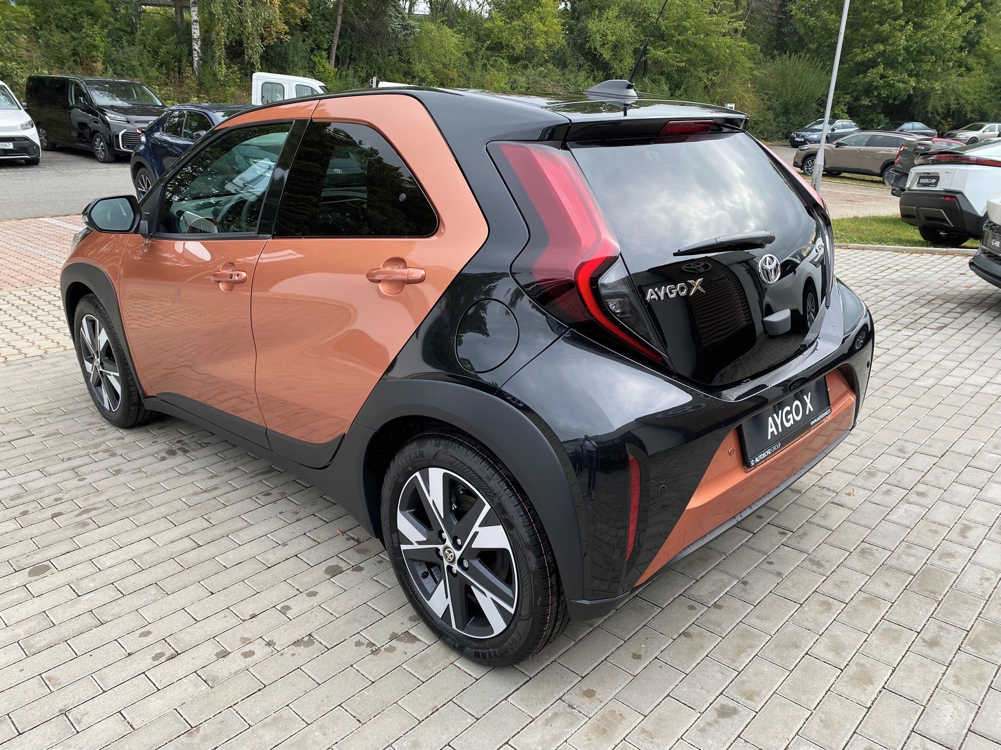 Toyota Aygo, 1.5 HEV STYLE SMART - fotka 4