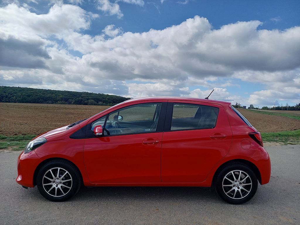 Toyota Yaris, 1.3VTI automat 1.majitel ČR - fotka 6