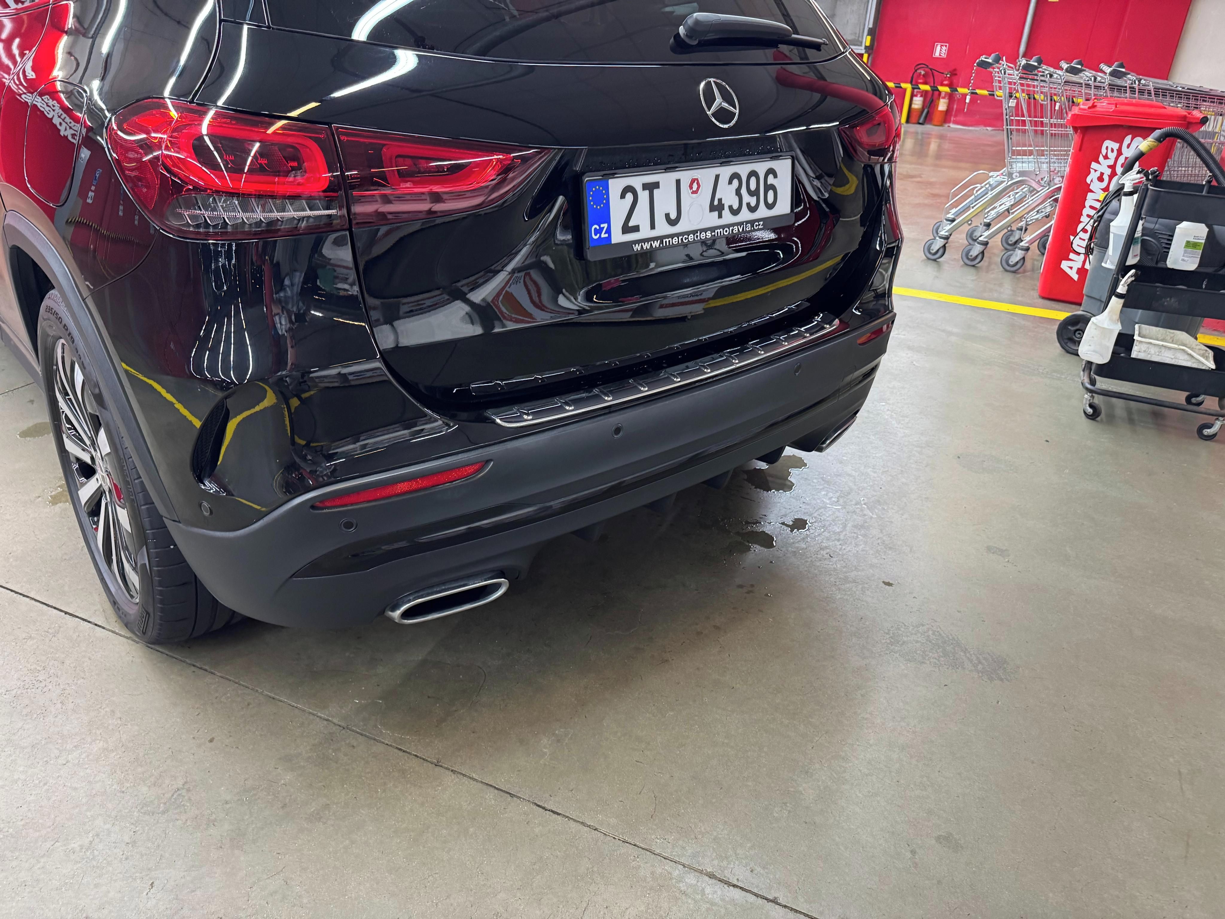 Mercedes-Benz GLA, GLA 200 D 4MATIC - fotka 3