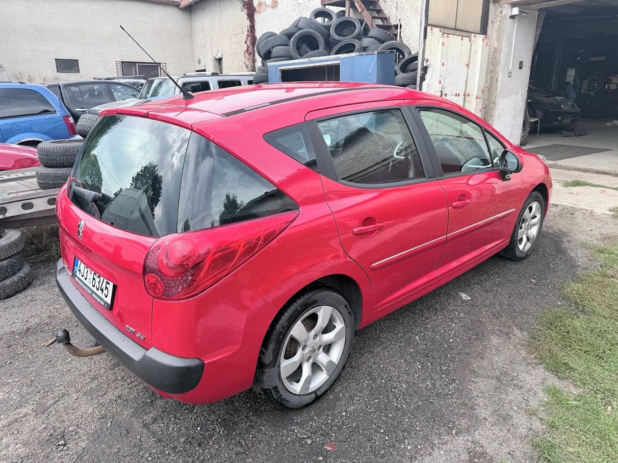 Peugeot 207 - fotka 4