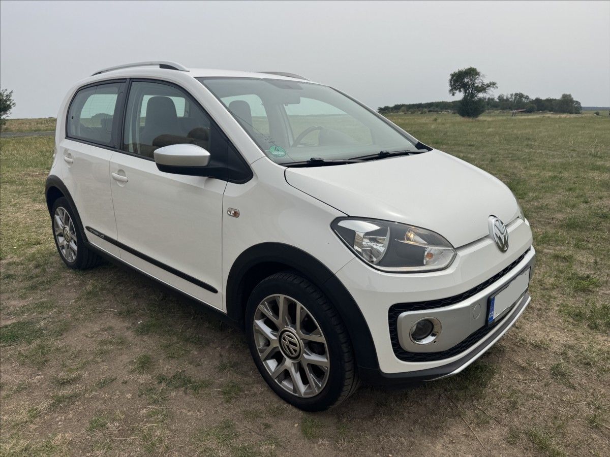 Volkswagen Up!, 1,0 CROSS ! MAX VÝBAVA, SERVIS - fotka 3