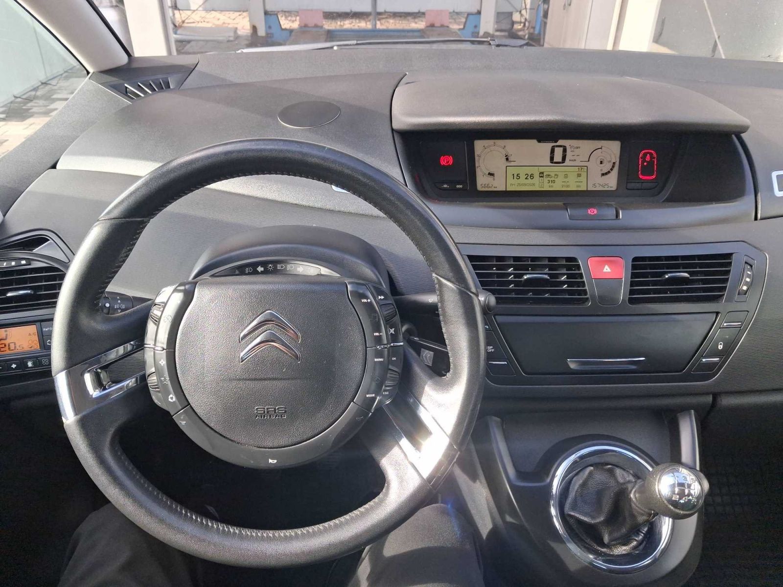 Citroën C4 Picasso, 1.6 i, LPG, Tempomat - fotka 3