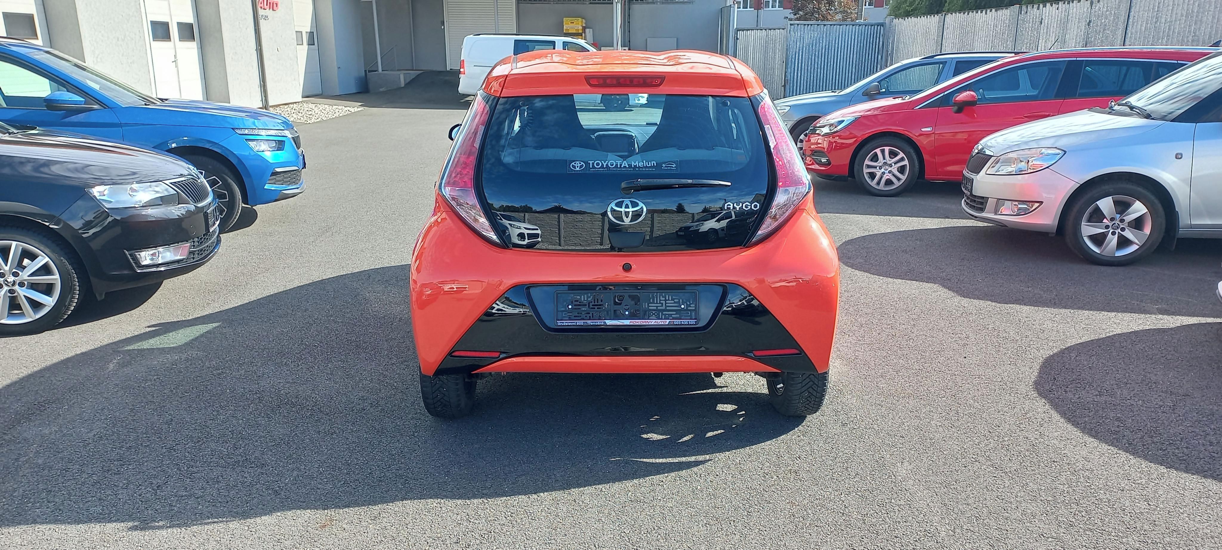 Toyota Aygo, 1.0 VVT-i  Automat, Kamera - fotka 4