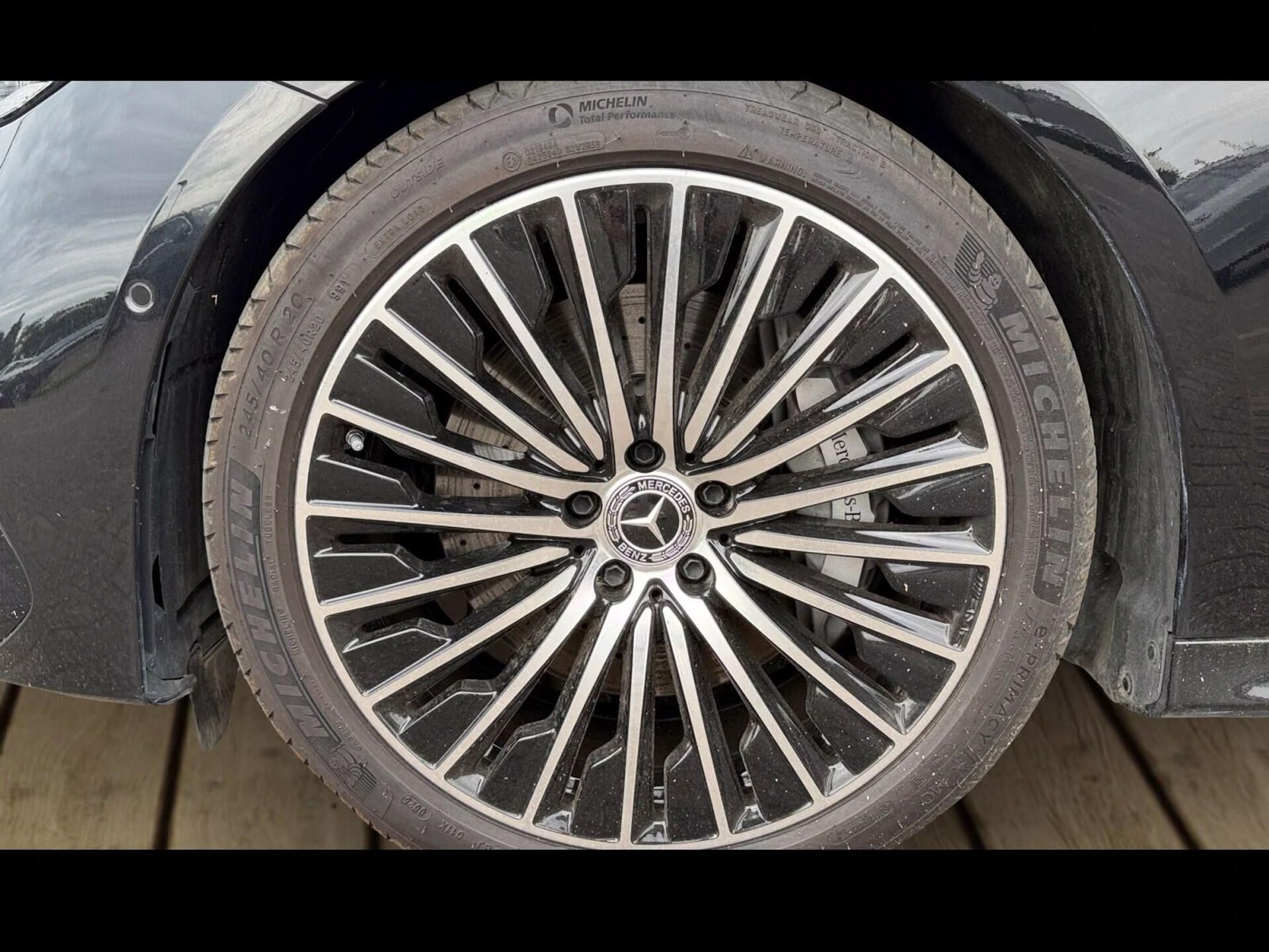 Mercedes-Benz Třídy E, 220d AMG 360 Distronic DIGI.Li - fotka 6