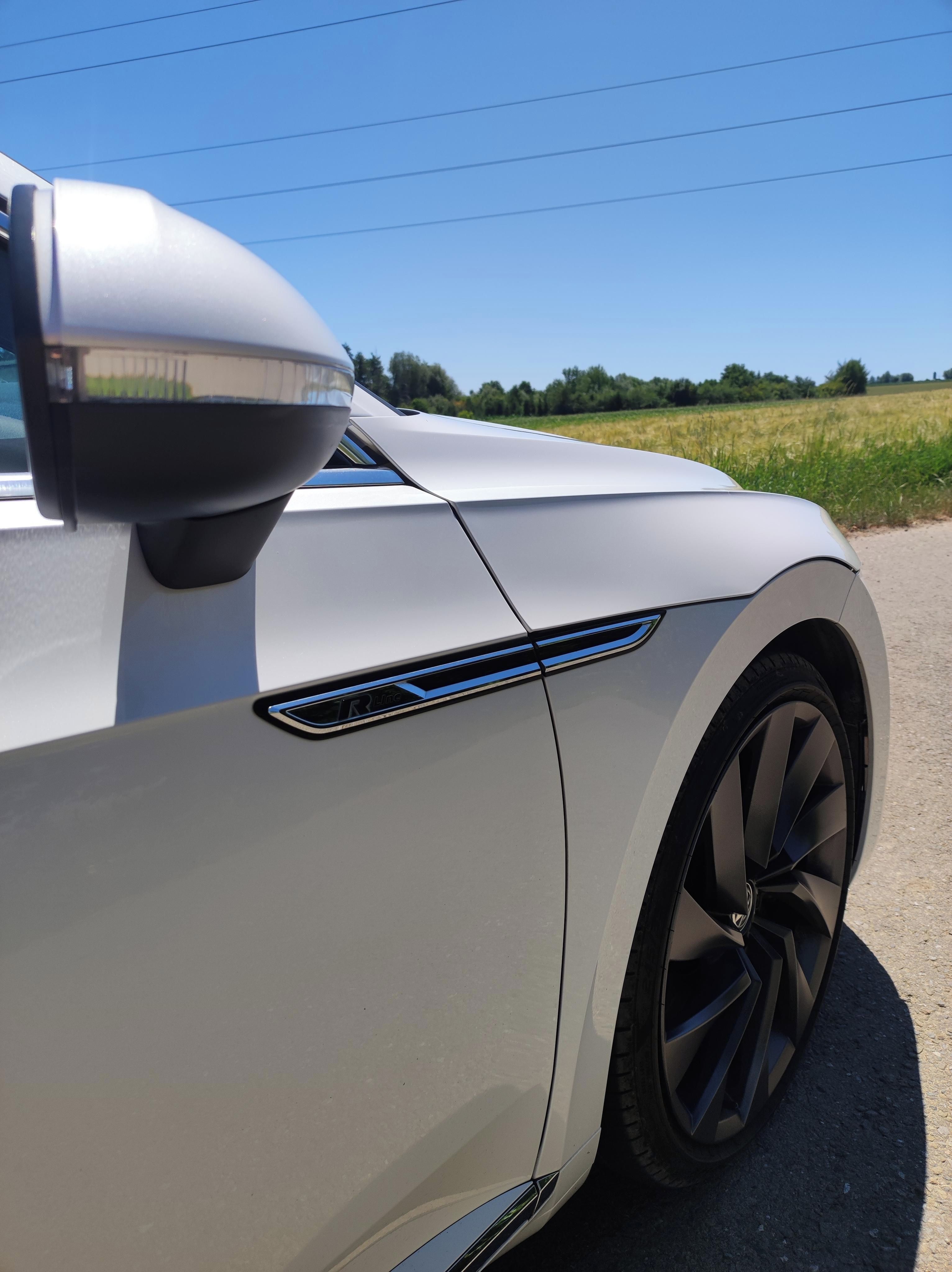 Volkswagen Arteon, Arteon R line, pano, odpočet ! - fotka 6