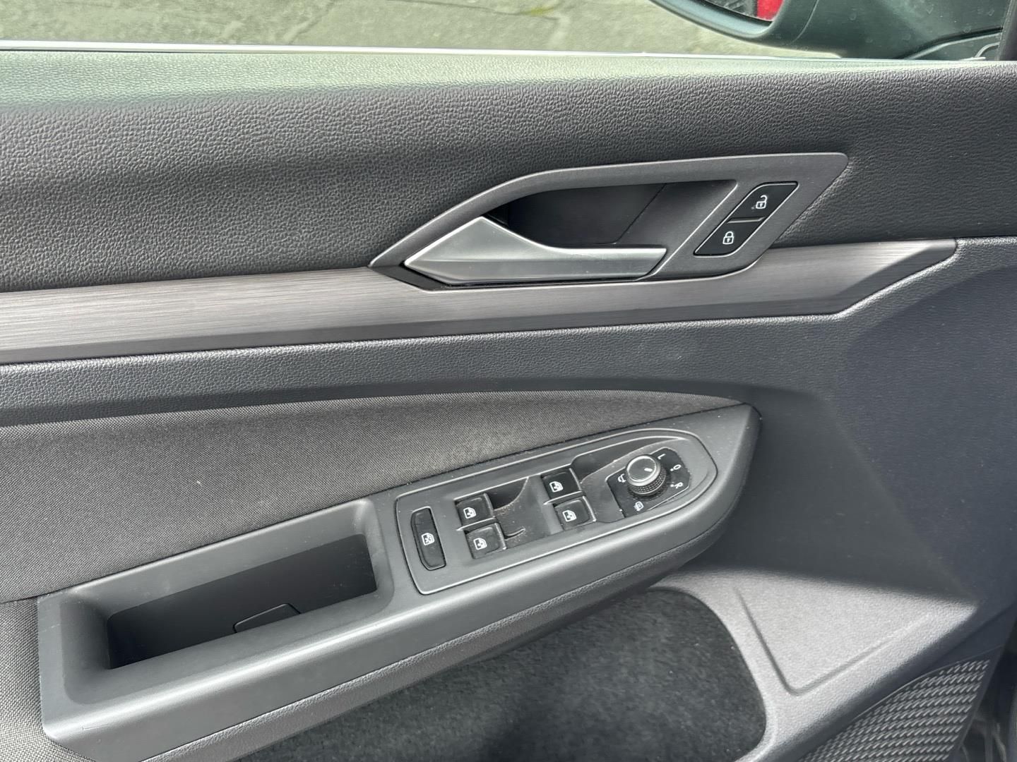Volkswagen Golf, 1.5 TSI / 96 kW Style - fotka 6