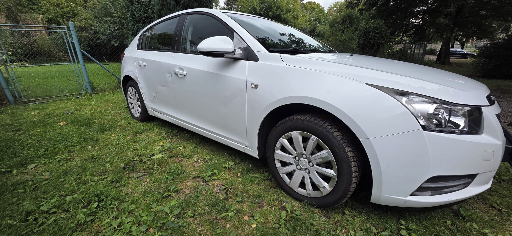 Chevrolet Cruze, Chevrolet Cruze 1.6 benzín - fotka 2