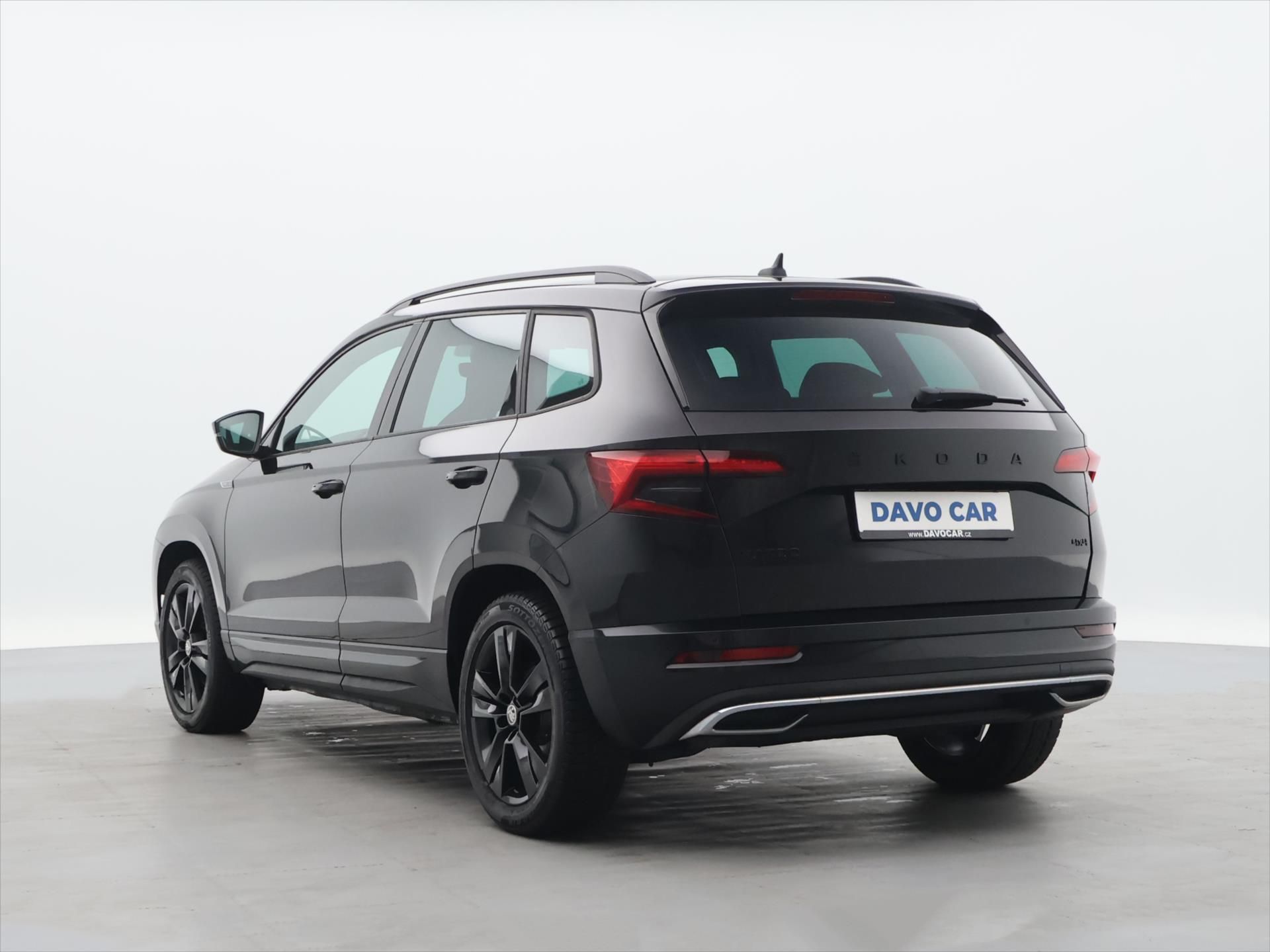 Škoda Karoq, 2,0 TSI 140kW Sportline DSG 4x - fotka 5