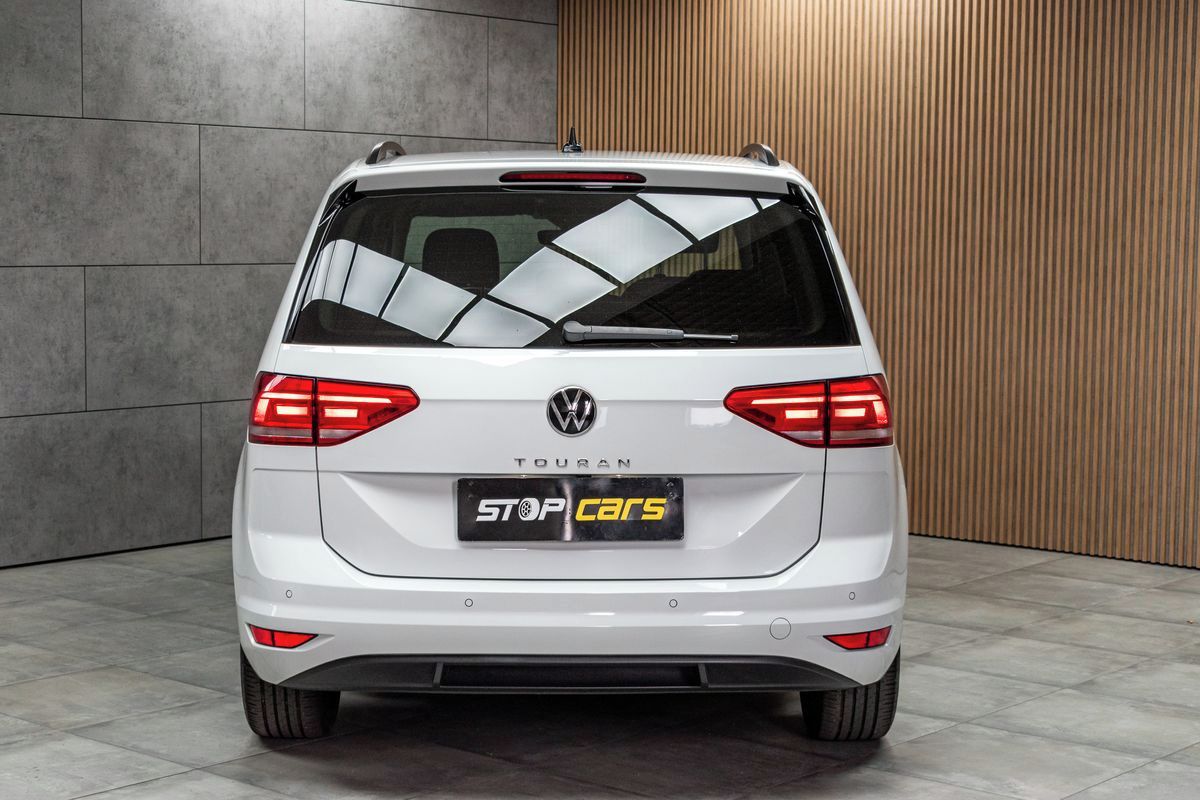 Volkswagen Touran, 1.5 TSI TAŽNÉ*7.MÍST*DPH*ČR 1M - fotka 5