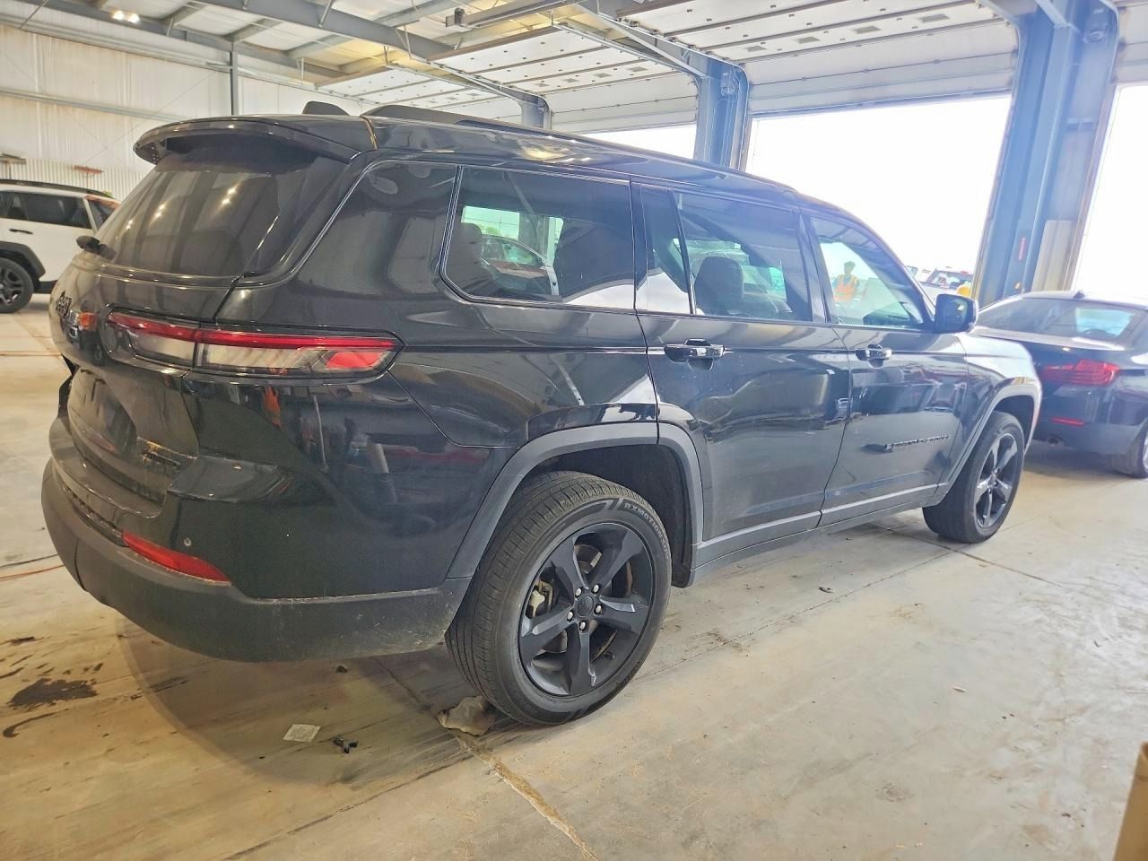 Jeep Grand Cherokee, Auto na cestě - fotka 4