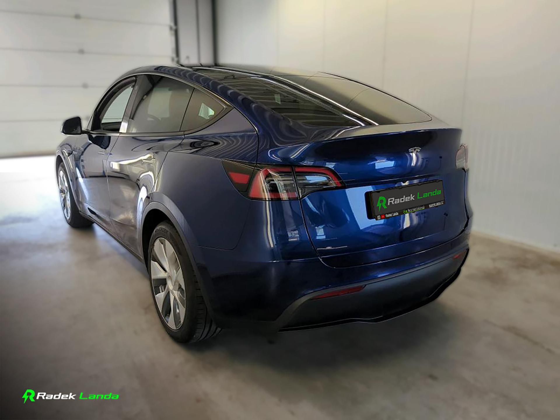 Tesla Model Y, Standard Range RWD, LFP - fotka 2