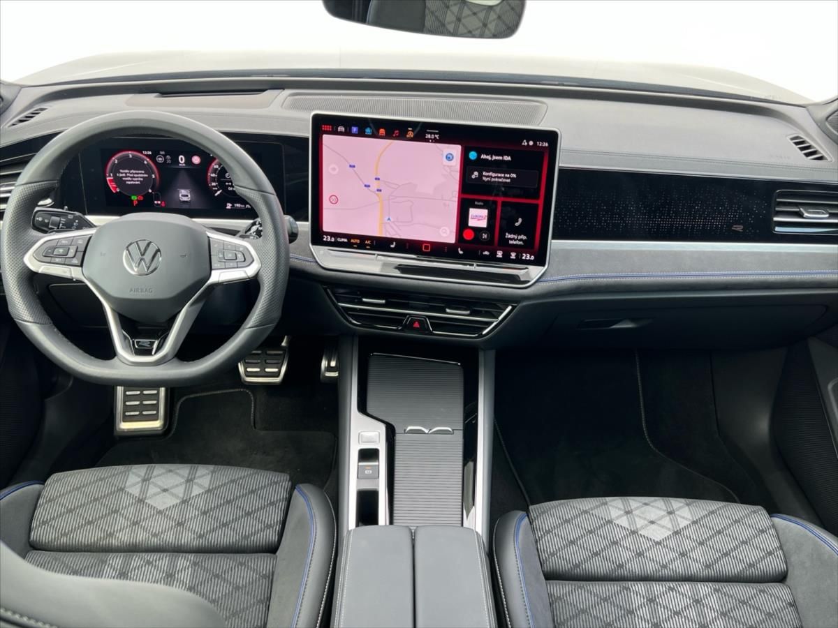 Volkswagen Passat Variant, 2,0 TDi 142kW 7DSG 4Motion R-l - fotka 5