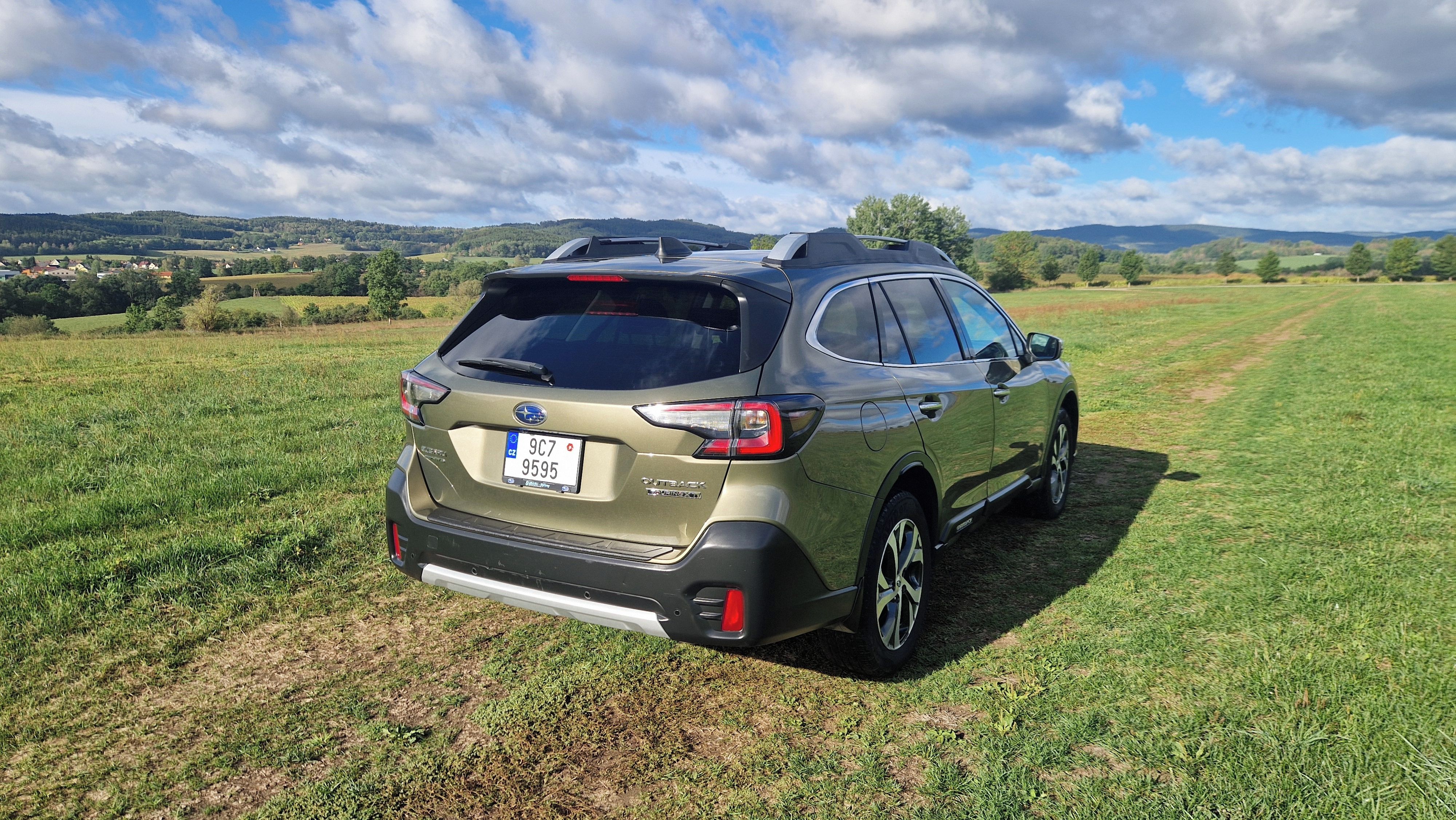 Subaru Outback, 2.4 XT 194kW DPH - fotka 4