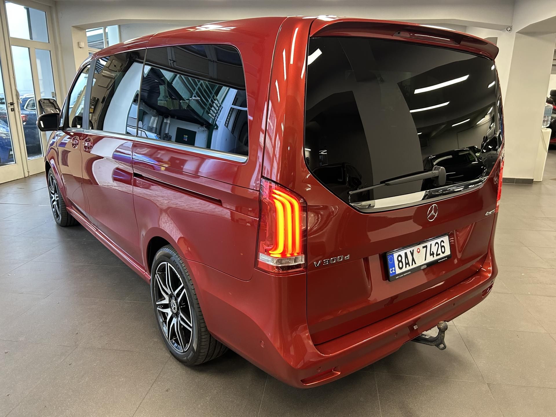 Mercedes-Benz Třídy V, 300d L 4Matic LED DISTRON 7M - fotka 3