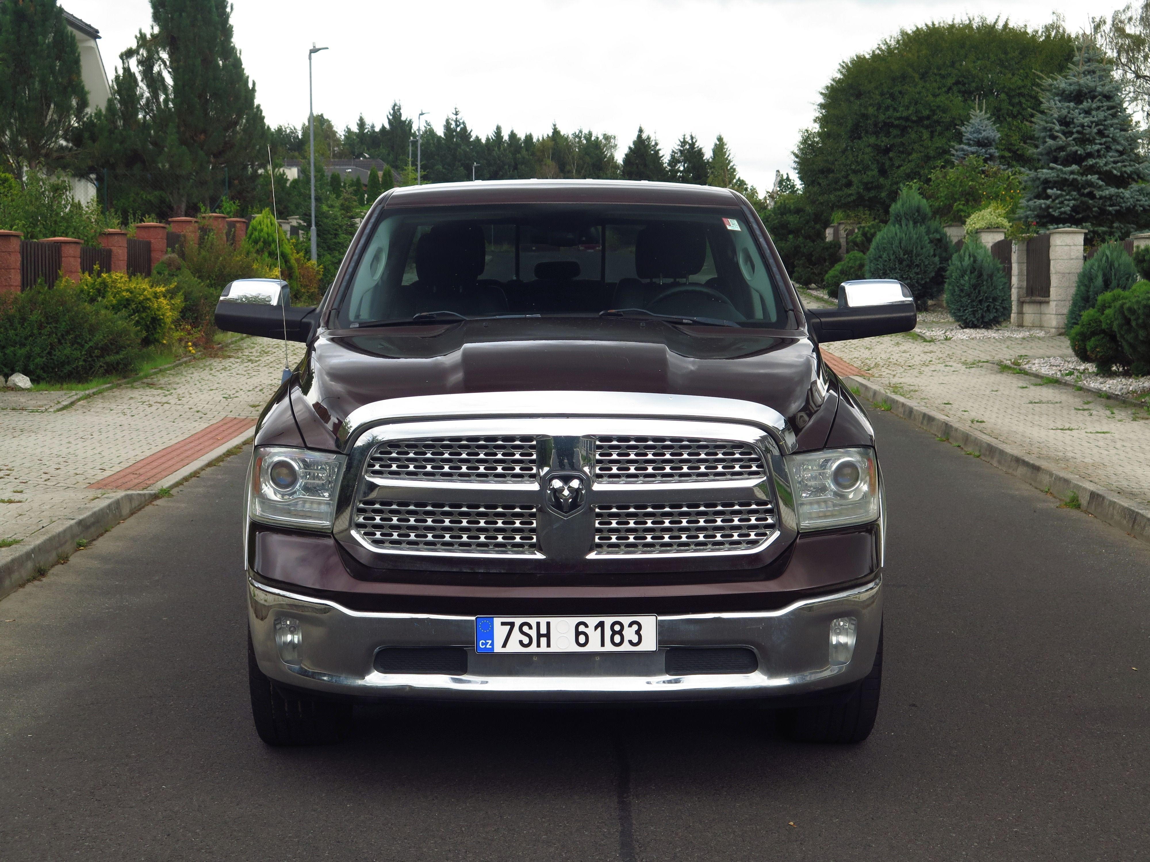 Dodge Ram, 5.7 HEMI - LARAMIE - DPH - fotka 2
