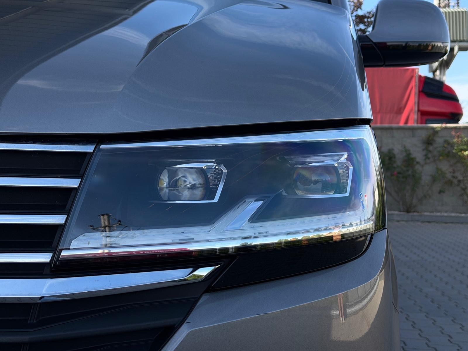 Volkswagen Multivan, 6.1 2.0 biTDI DSG 4x4 Highline - fotka 4