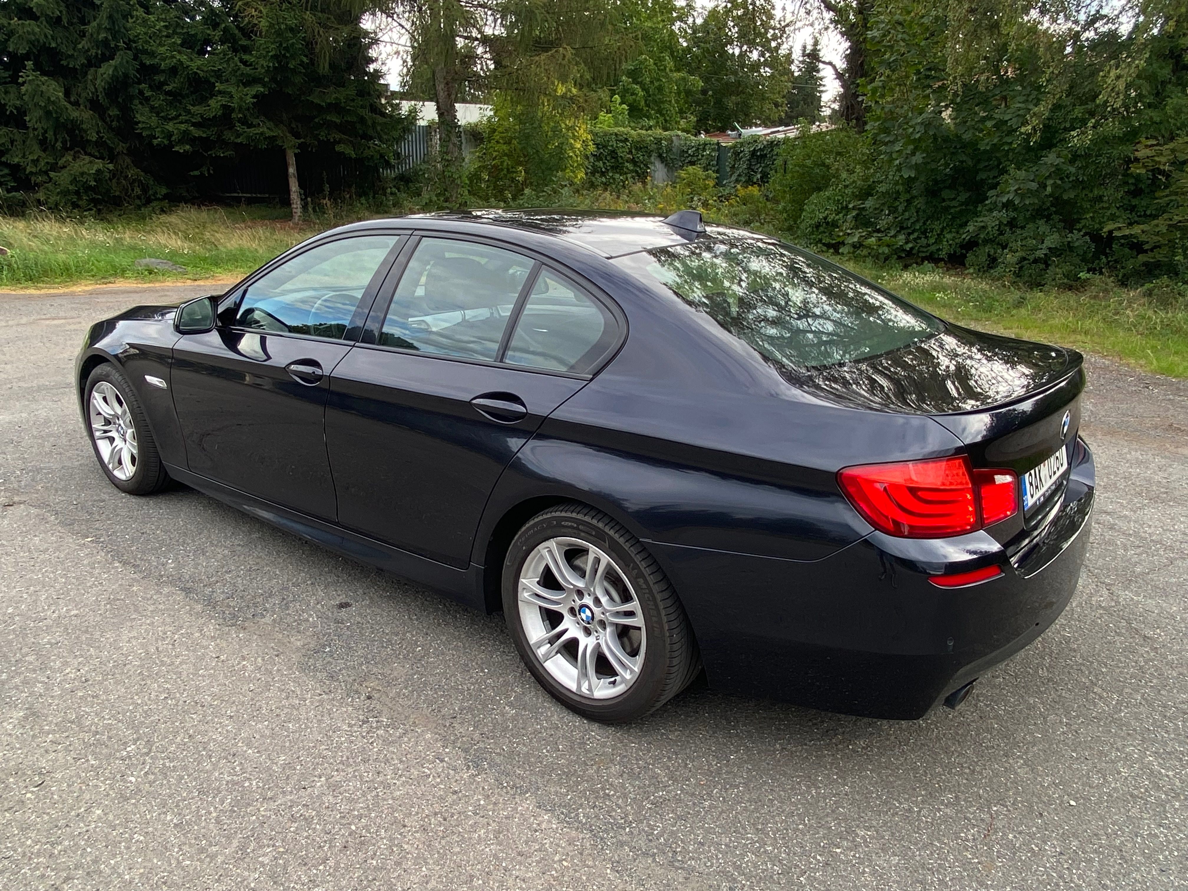 BMW Řada 5, 535d xDrive, M-paket, 1maj, ČR - fotka 4