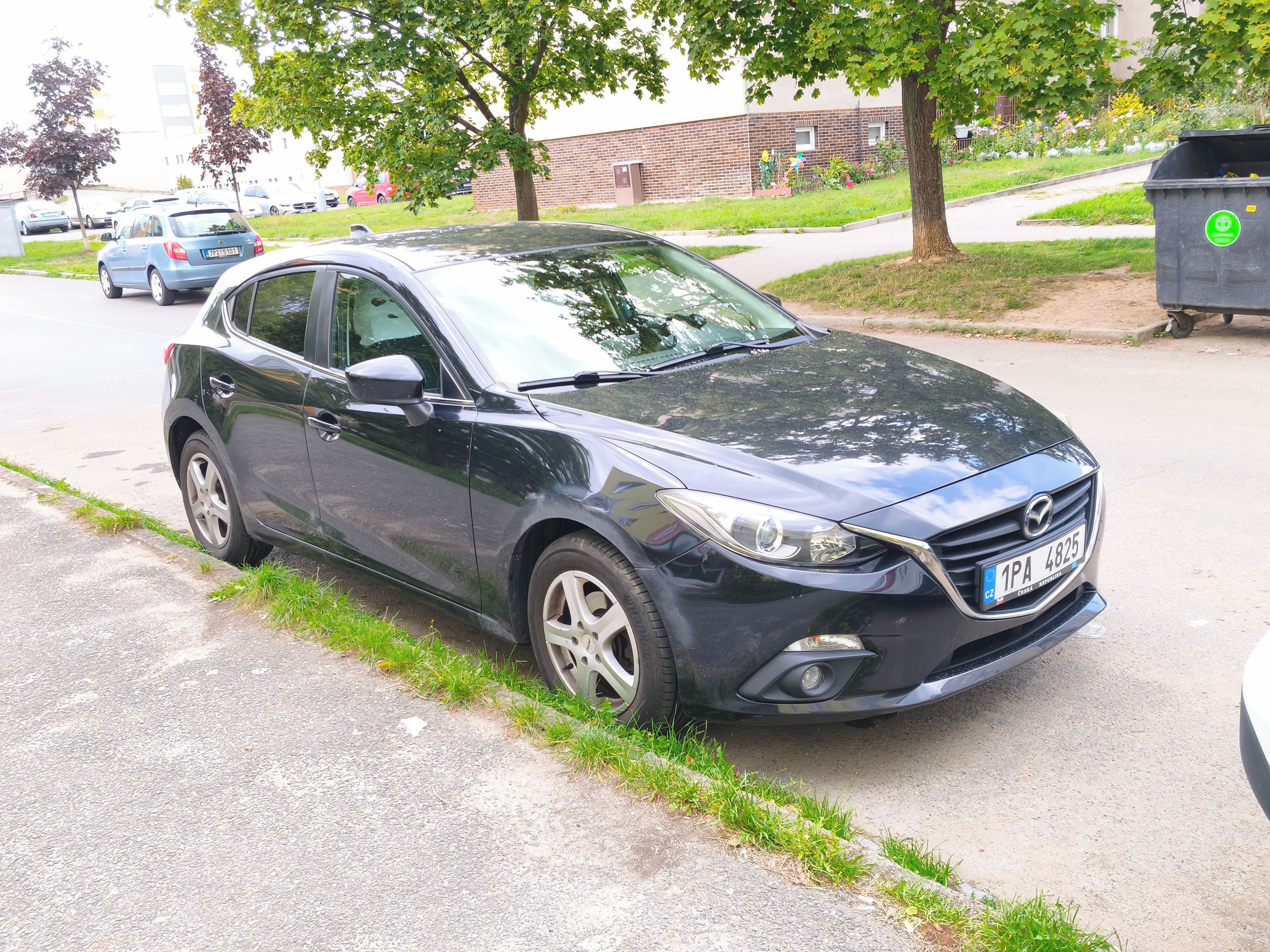 Mazda 3 - fotka 4