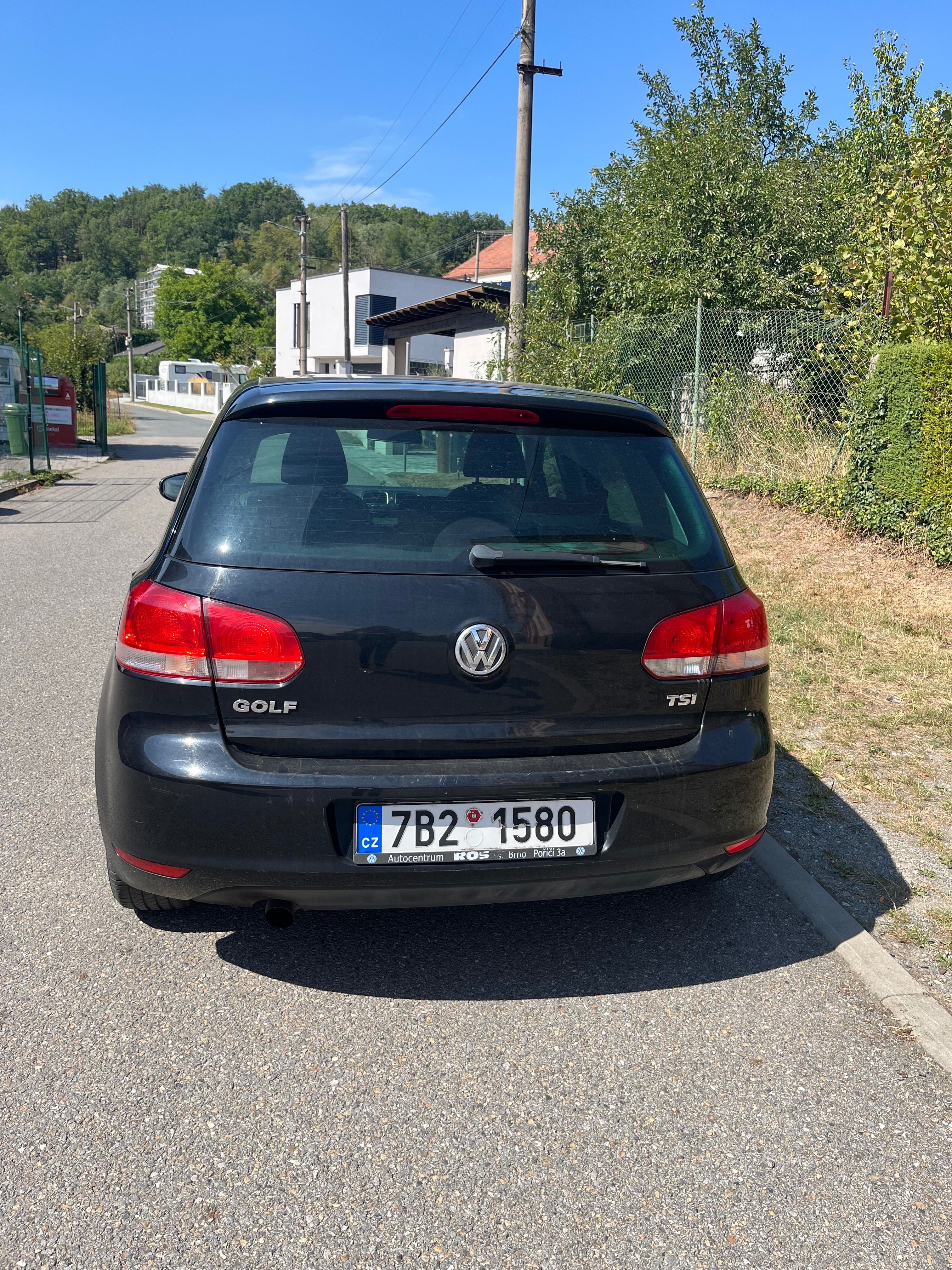 Volkswagen Golf, 1.2 TSI - servisováno - fotka 3