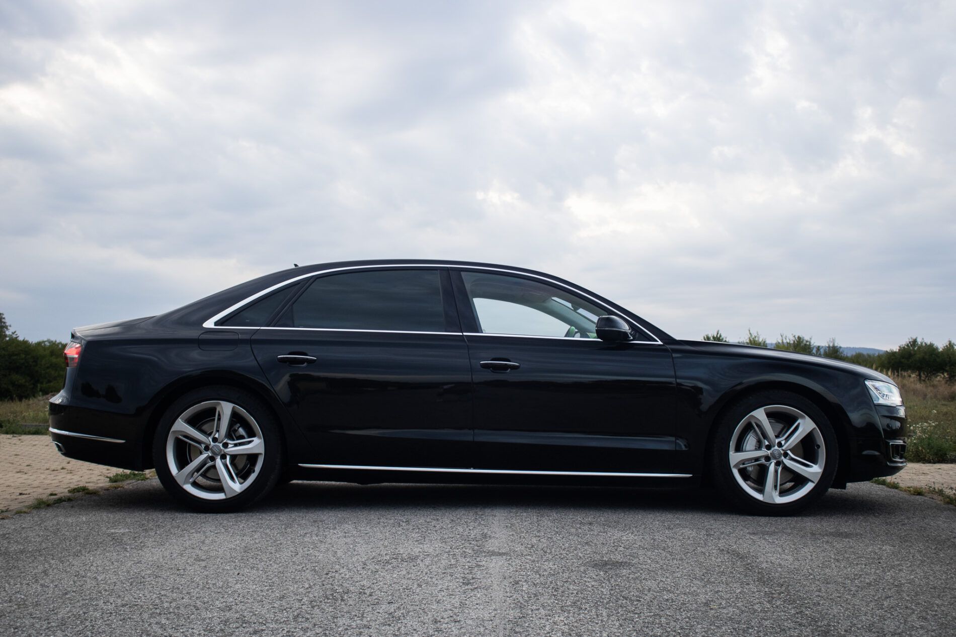 Audi A8 - fotka 4