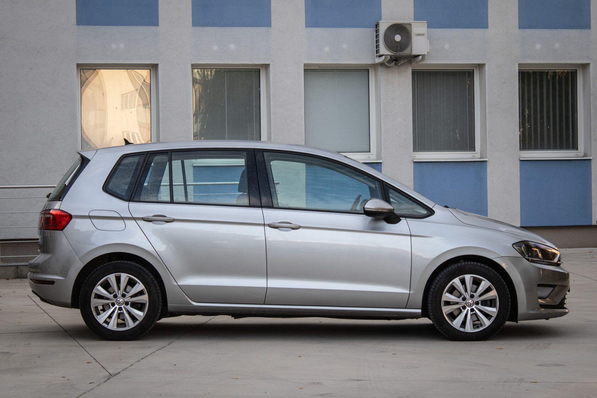 Volkswagen Golf Sportsvan - fotka 4
