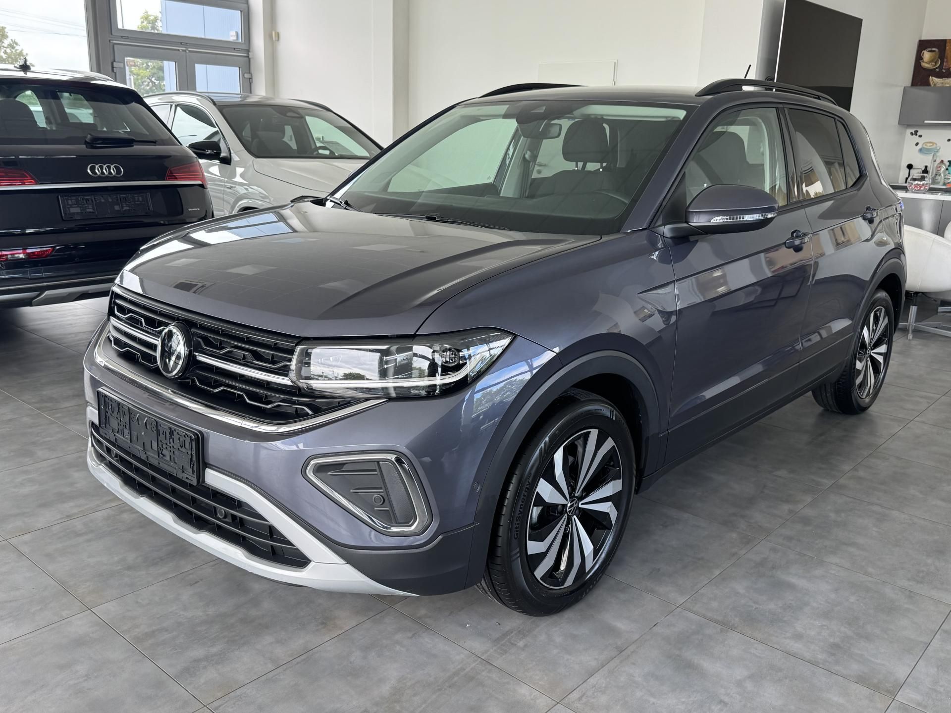 Volkswagen T-Cross, 1,0TSi DSG IQ.LIGHT TAŽNÉ NAVI - fotka 3
