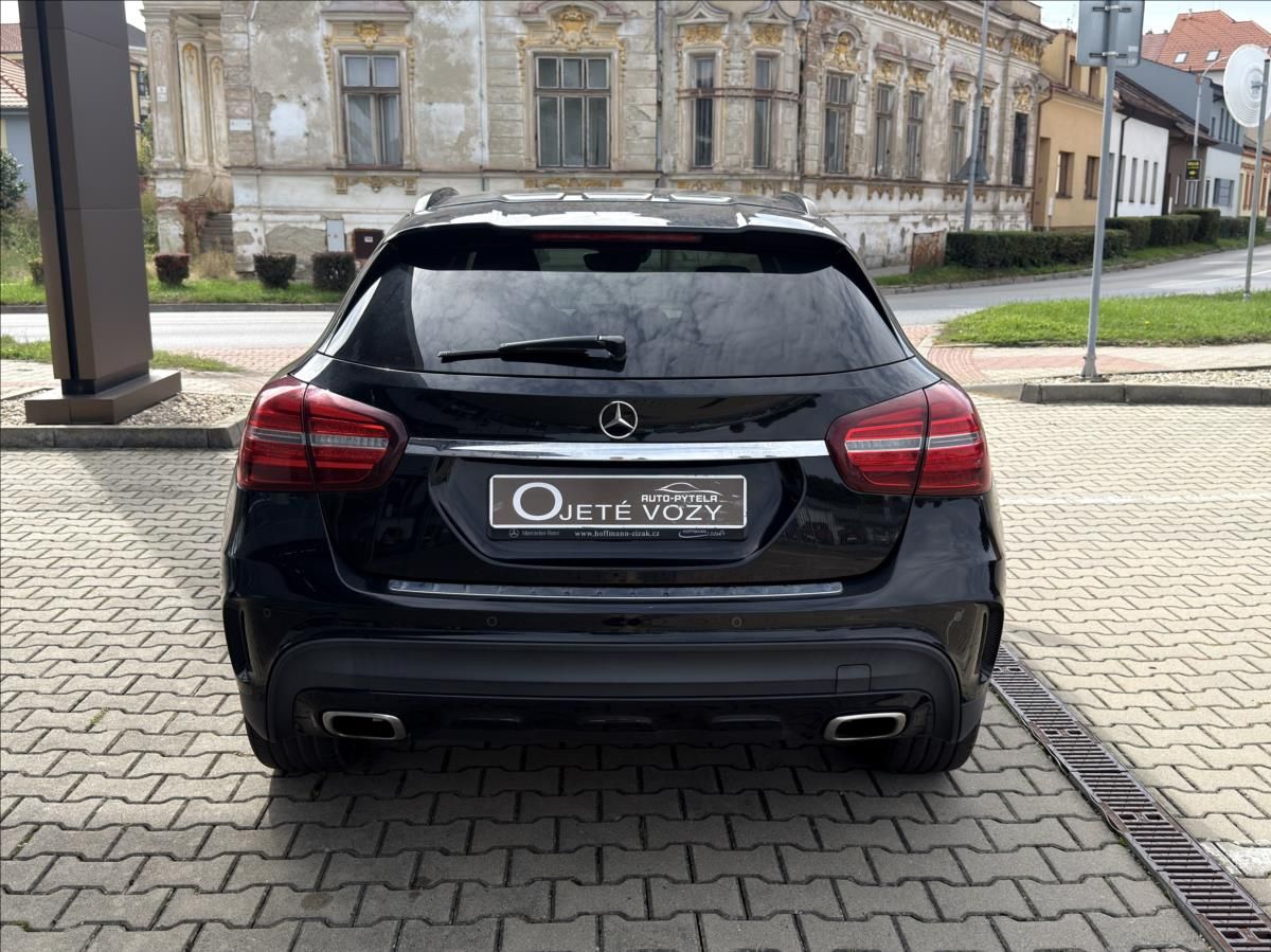 Mercedes-Benz GLA, 2,1 220 D 4Matic, AT - fotka 6