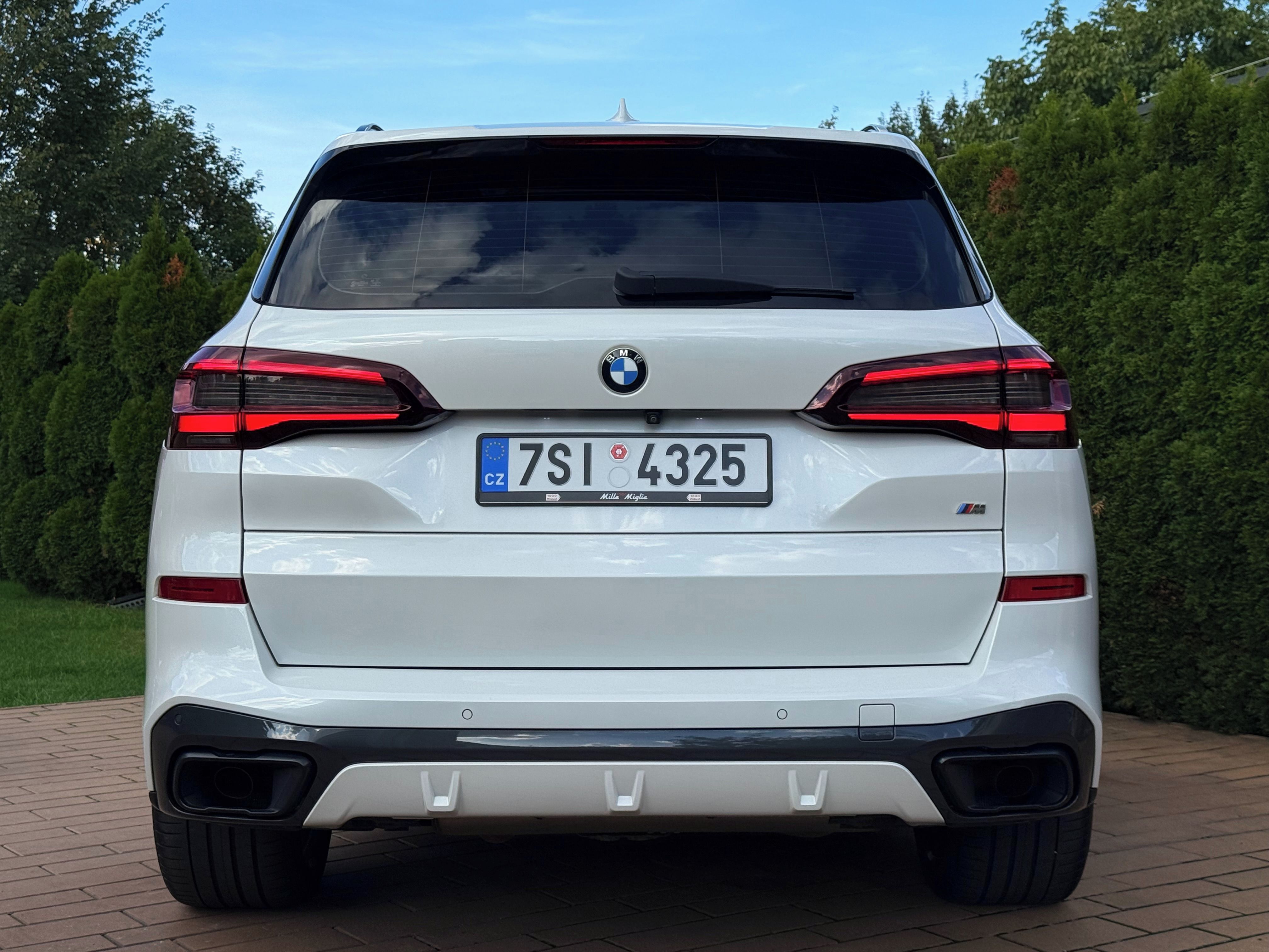 BMW X5, 30D 210kW M-SPORT PANOR WEBAST - fotka 3