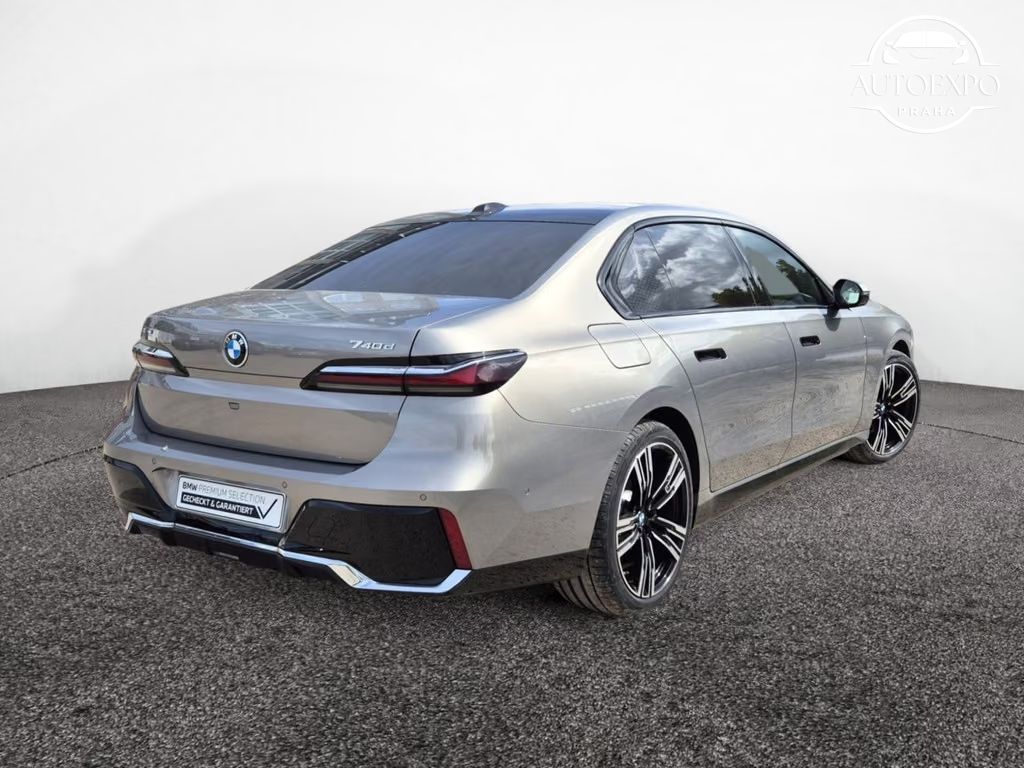 BMW Řada 7, 740d xDrive M-Sport TV - fotka 5