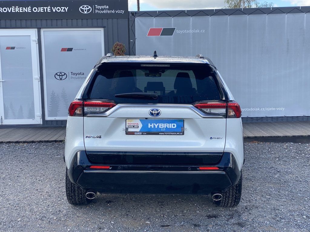Toyota Rav4, 2.5Plug-in, ČR, Executive, 4x4 - fotka 6