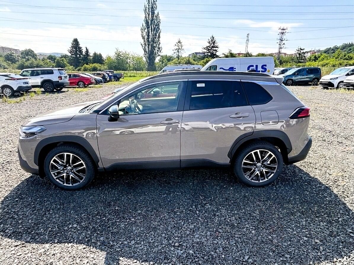 Toyota Corolla Cross, 2,0 Executive Skyview - fotka 4