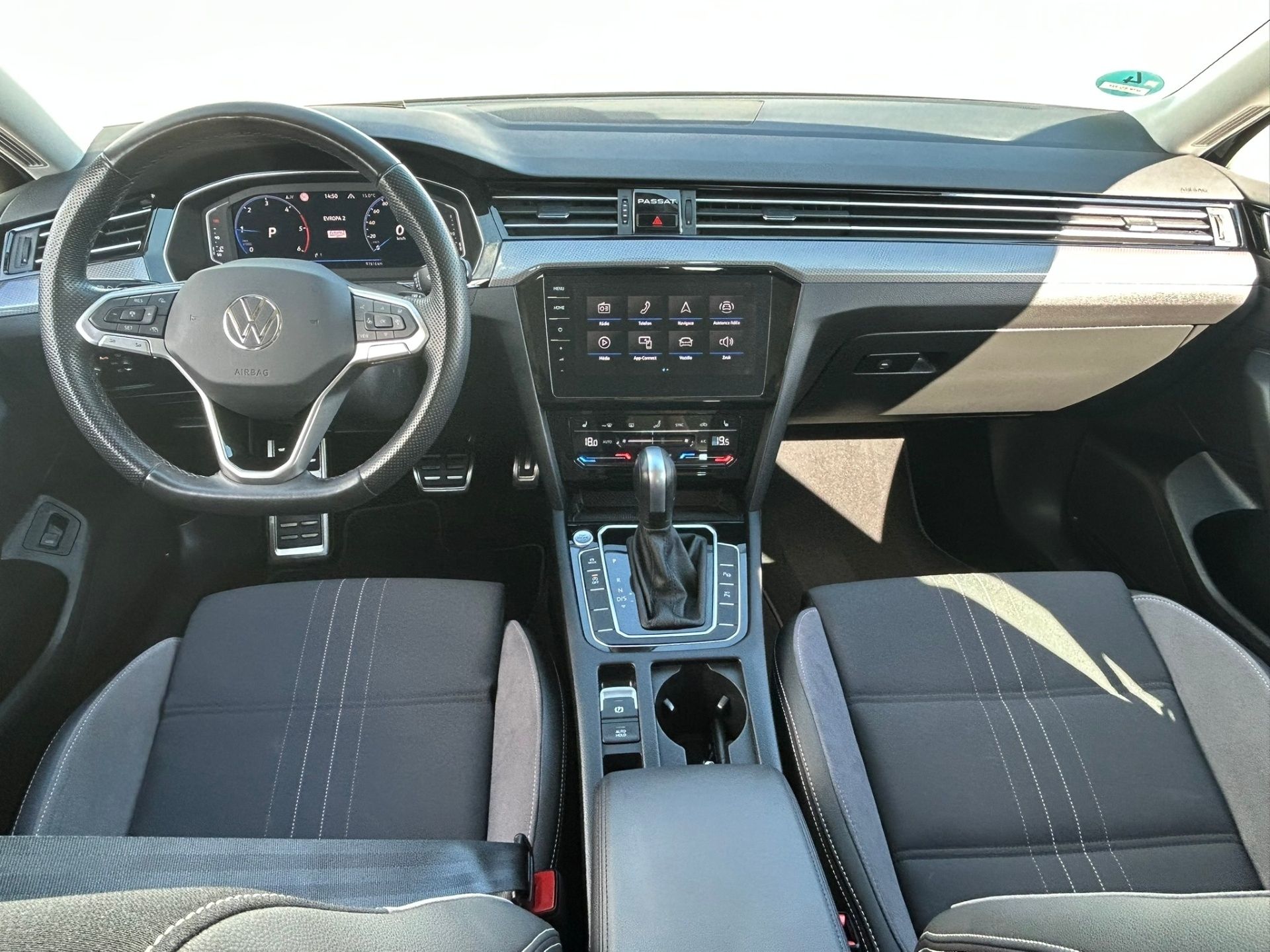 Volkswagen Passat, 2.0 TDI 147kW Head Up Matrix - fotka 5