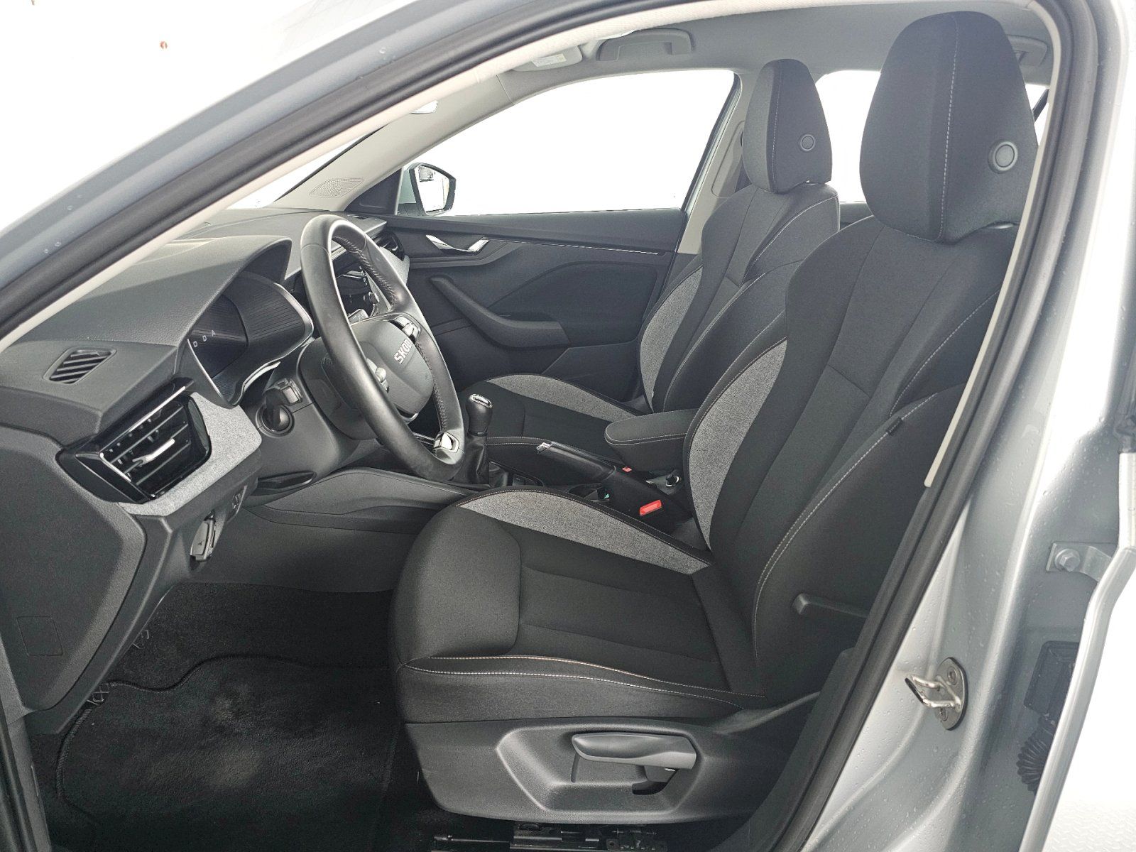 Škoda Scala, 1.0TSI 85kW SELECTION TAŽNÉ - fotka 6