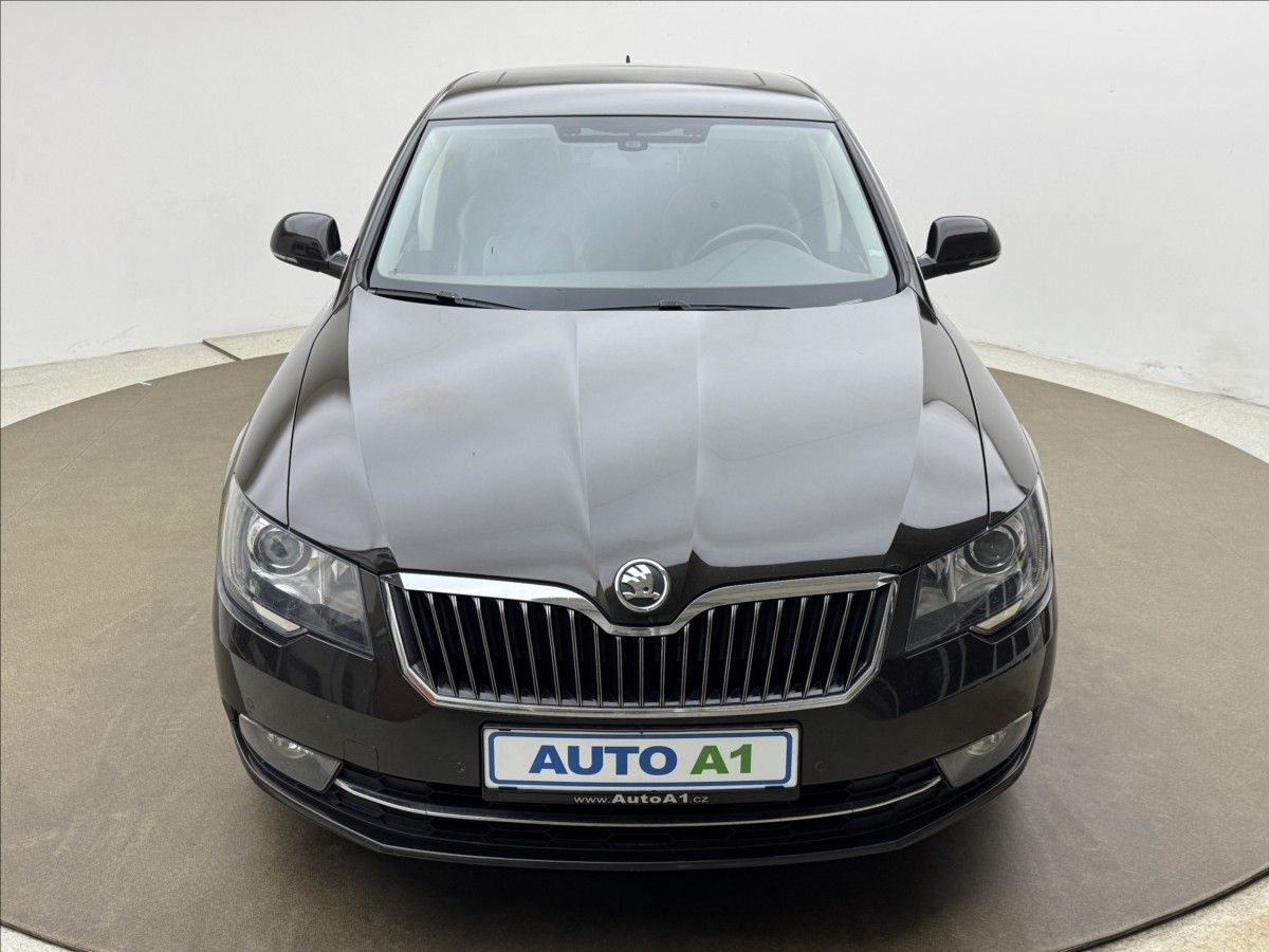 Škoda Superb, 2,0 125kW L&K VÝHŘEV TAŽNÉ ČR - fotka 2
