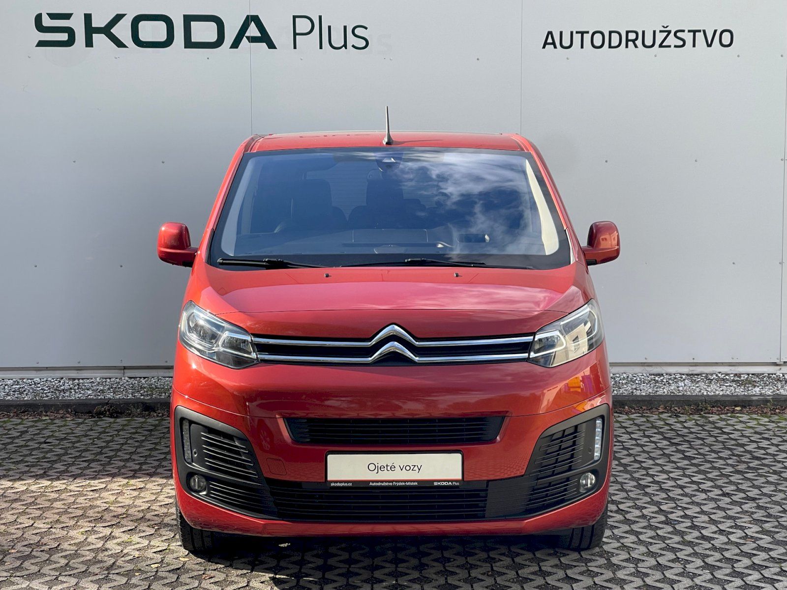 Citroën SpaceTourer, AUT 2.0 HDi / 130 kW Shine - fotka 4