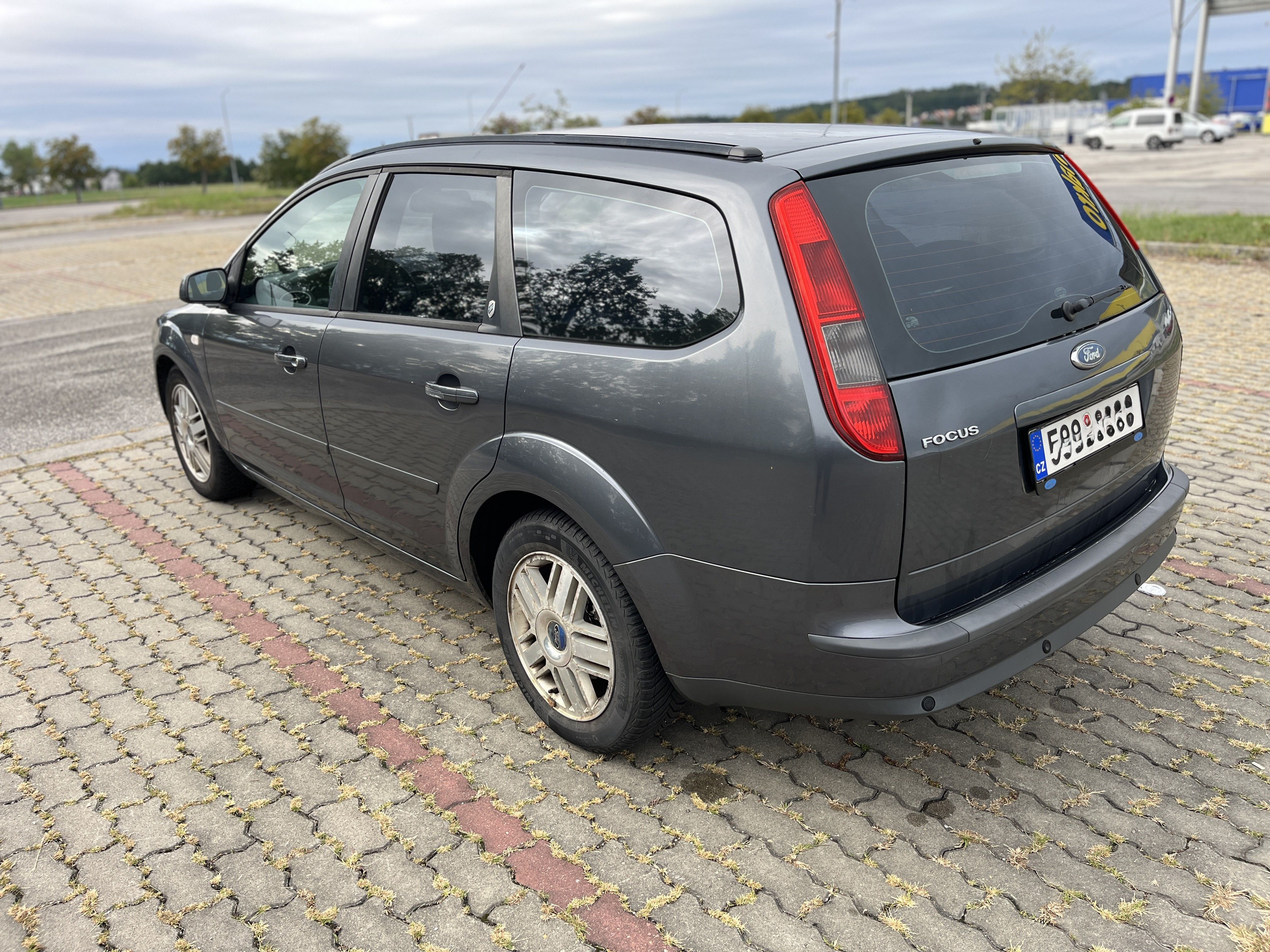 Ford Focus, kombi, 2.0i (107 kW) - fotka 4