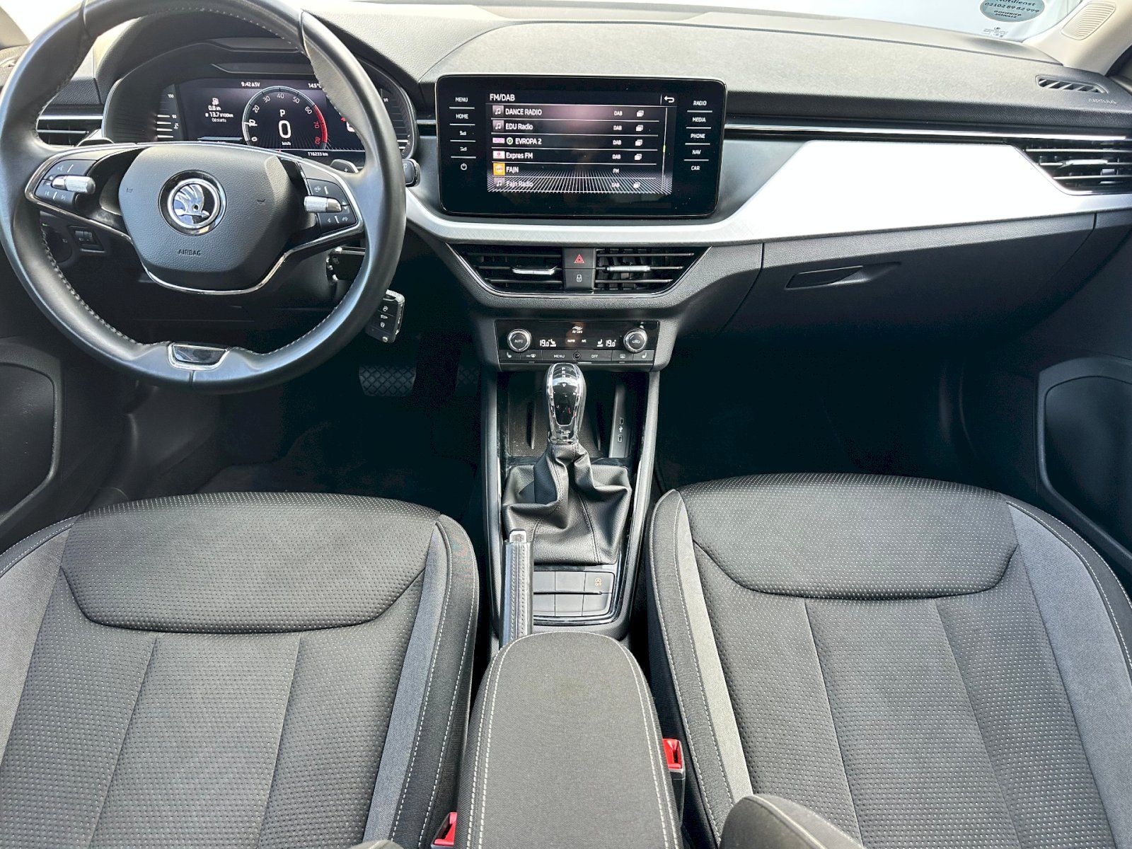 Škoda Scala, 1.0 TSI 81kW Style / Tour DSG - fotka 5