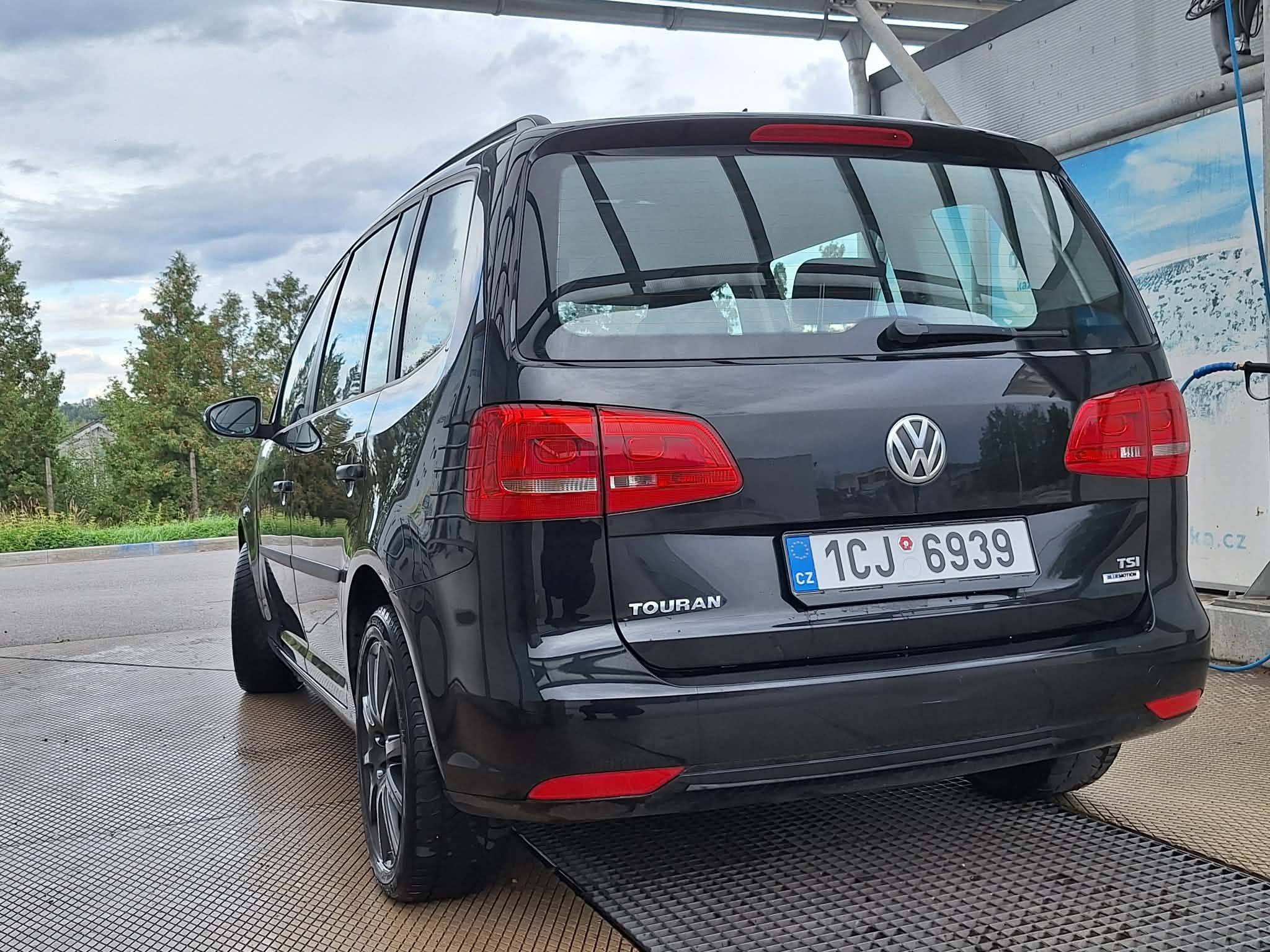 Volkswagen Touran, TSI 77 kW TOP stav + Navi - fotka 2