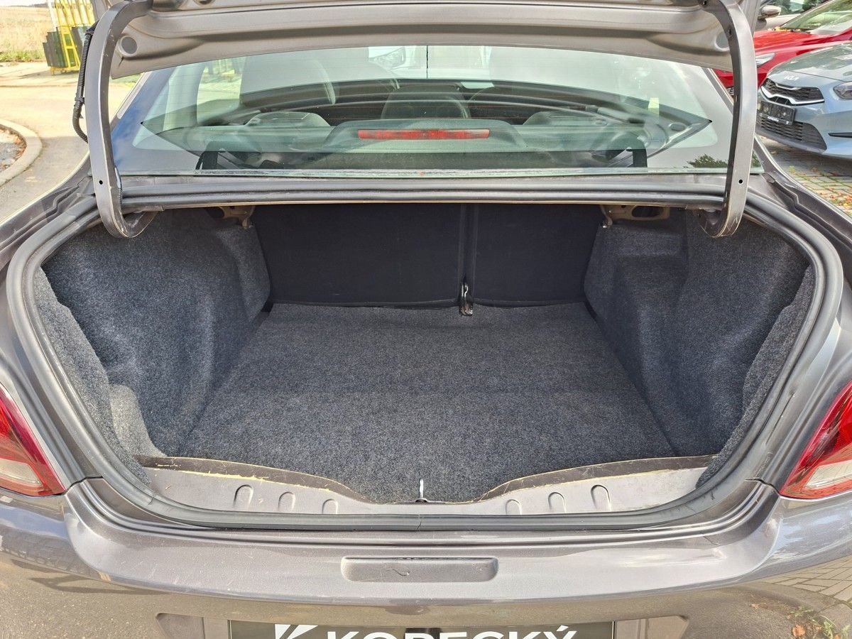 Peugeot 301, 1,6 BHDi 100k M5 - fotka 5