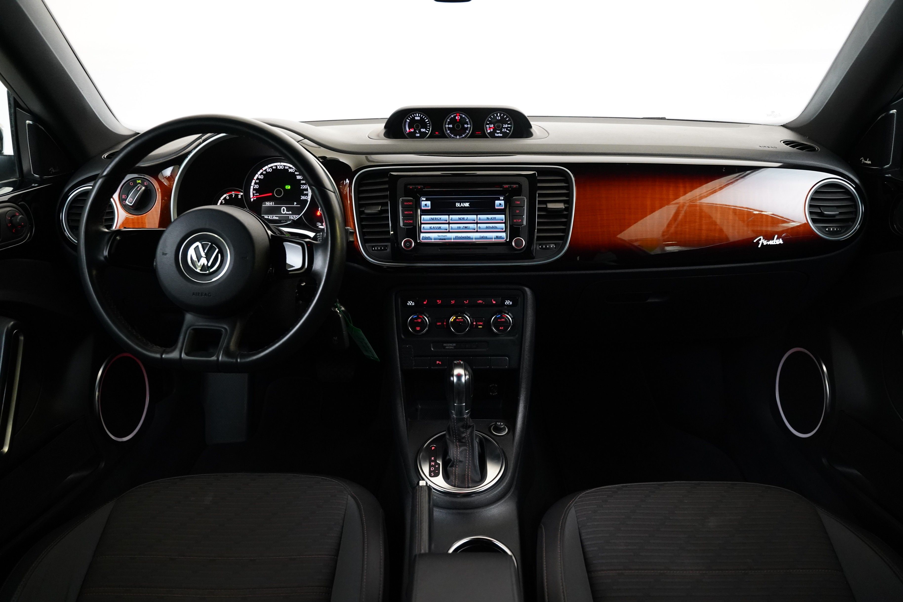 Volkswagen Beetle, 1.4 TSI 118 kW DSG Fender - fotka 5