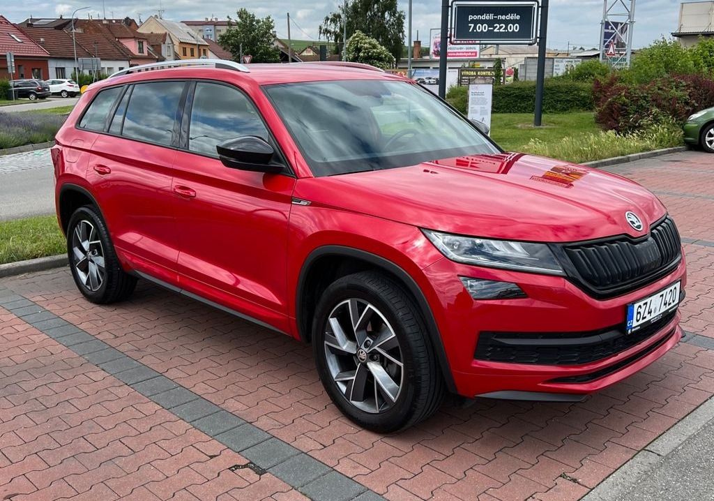 Škoda Kodiaq, 2.0 TDI DSG 4x4 Sportline - fotka 2