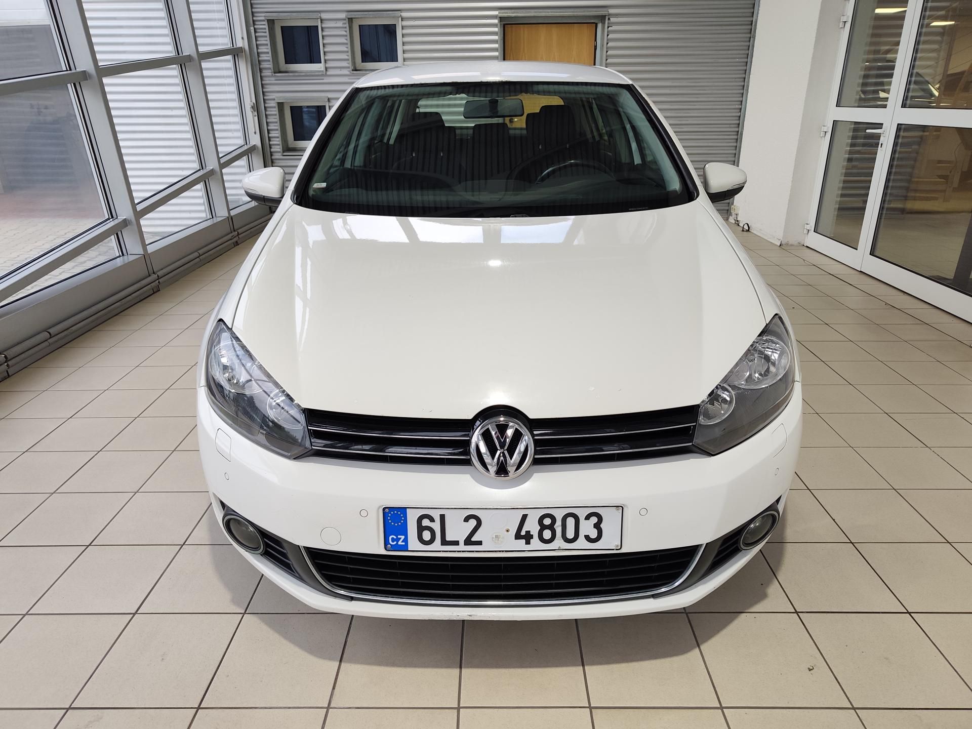 Volkswagen Golf, 2.0TDi 103kW Highline ČR - fotka 6