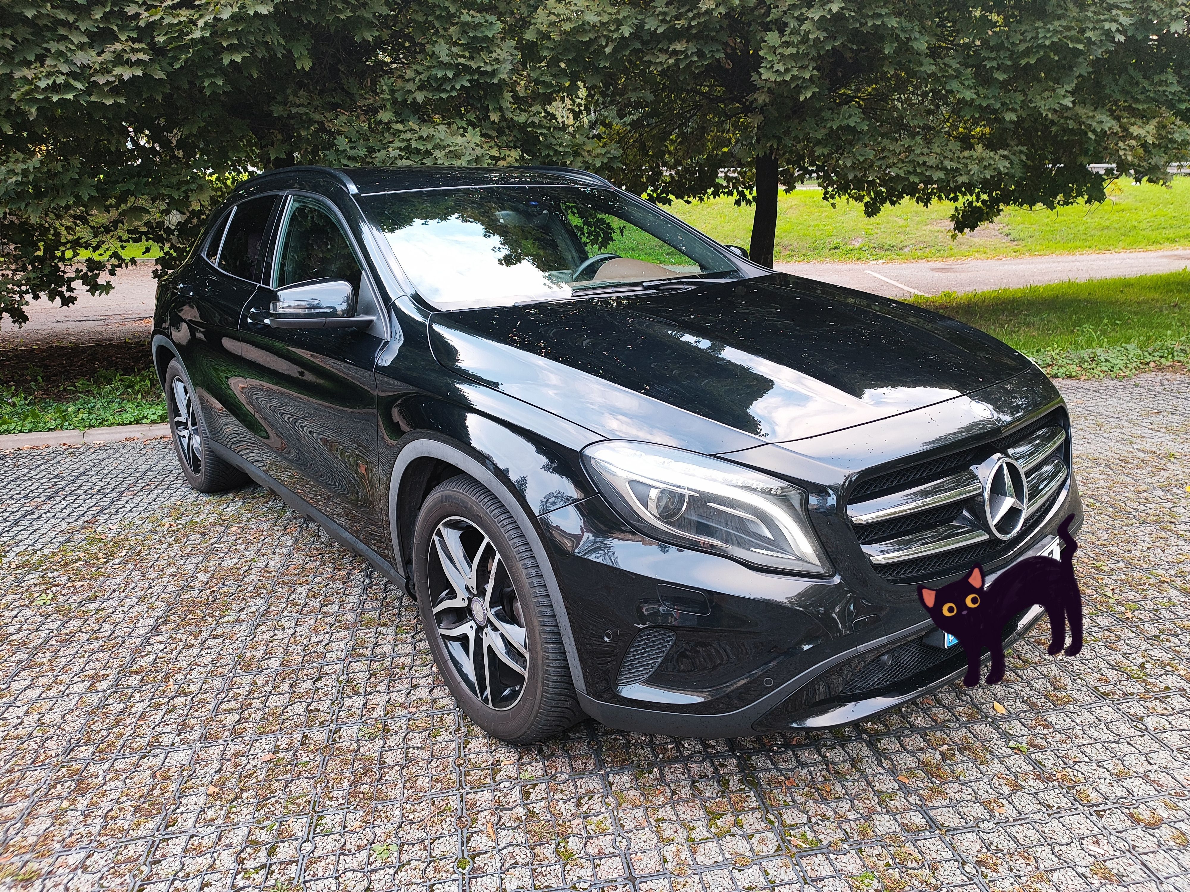 Mercedes-Benz GLA, 1,6 115 kW kůže, navi - fotka 3
