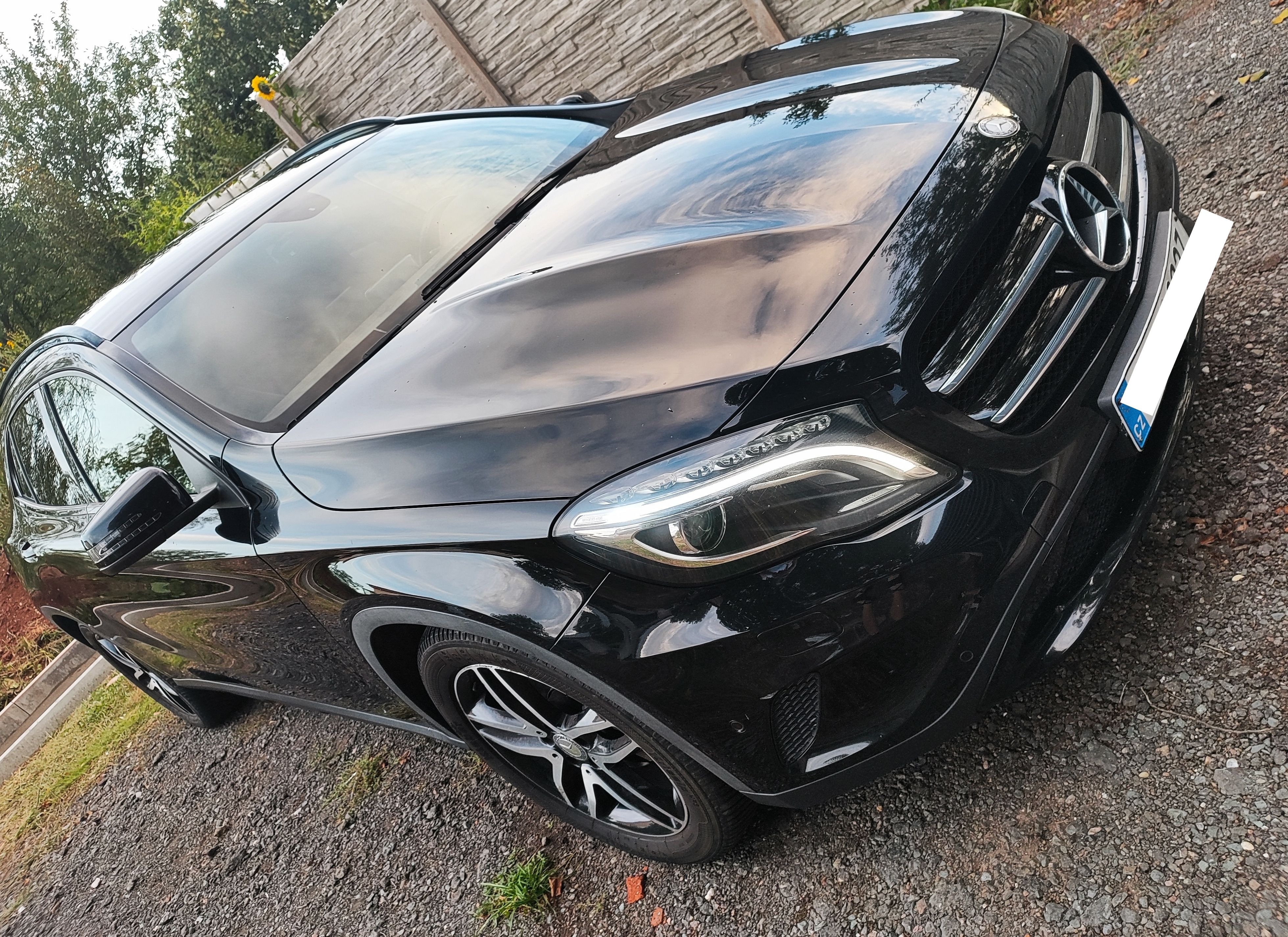 Mercedes-Benz GLA, 1,6 115 kW kůže, navi