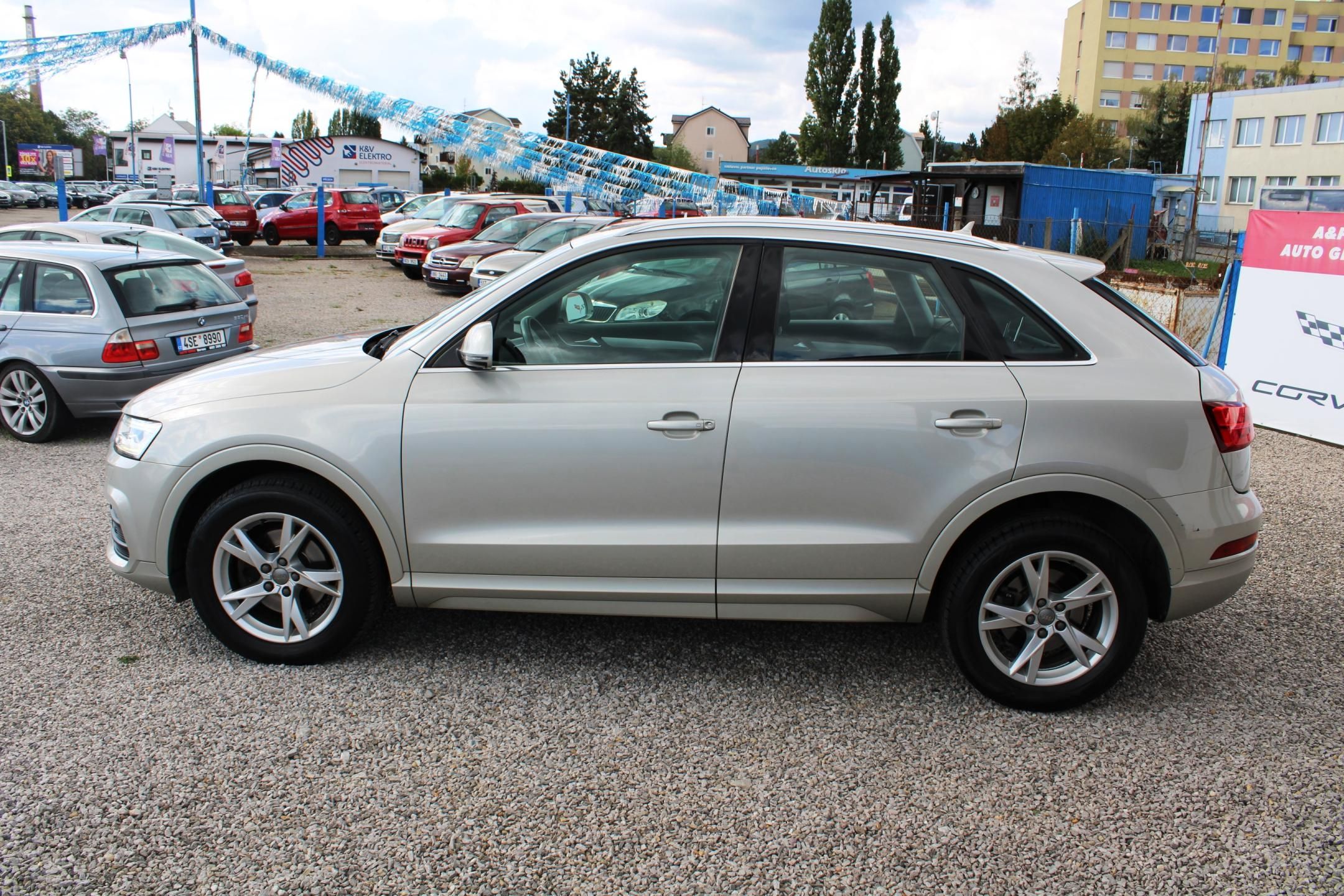 Audi Q3, 2,0TDI QUATTRO S-TRONIK LED - fotka 4