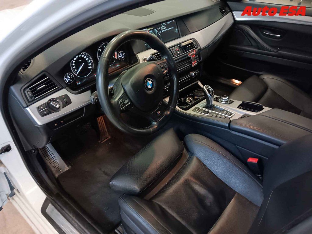 BMW Řada 5, 3.0 D - fotka 3